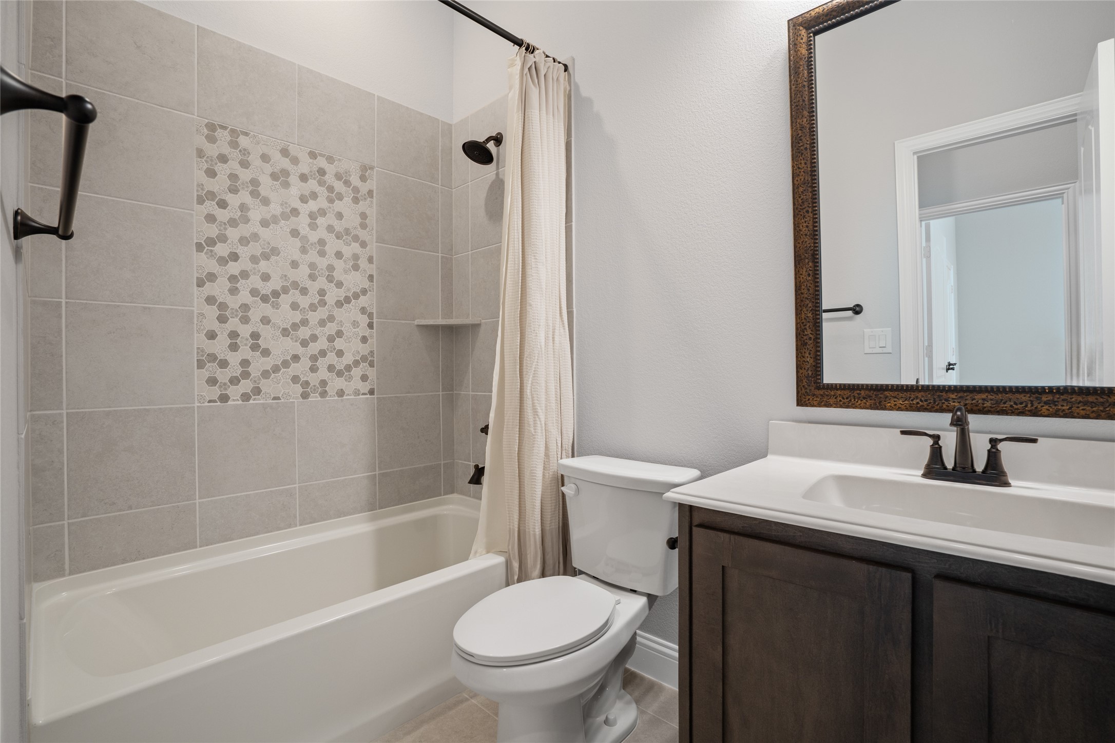 Melissa, Texas, 75454, United States, 4 Bedrooms Bedrooms, ,3 BathroomsBathrooms,Residential,For Sale,1994825