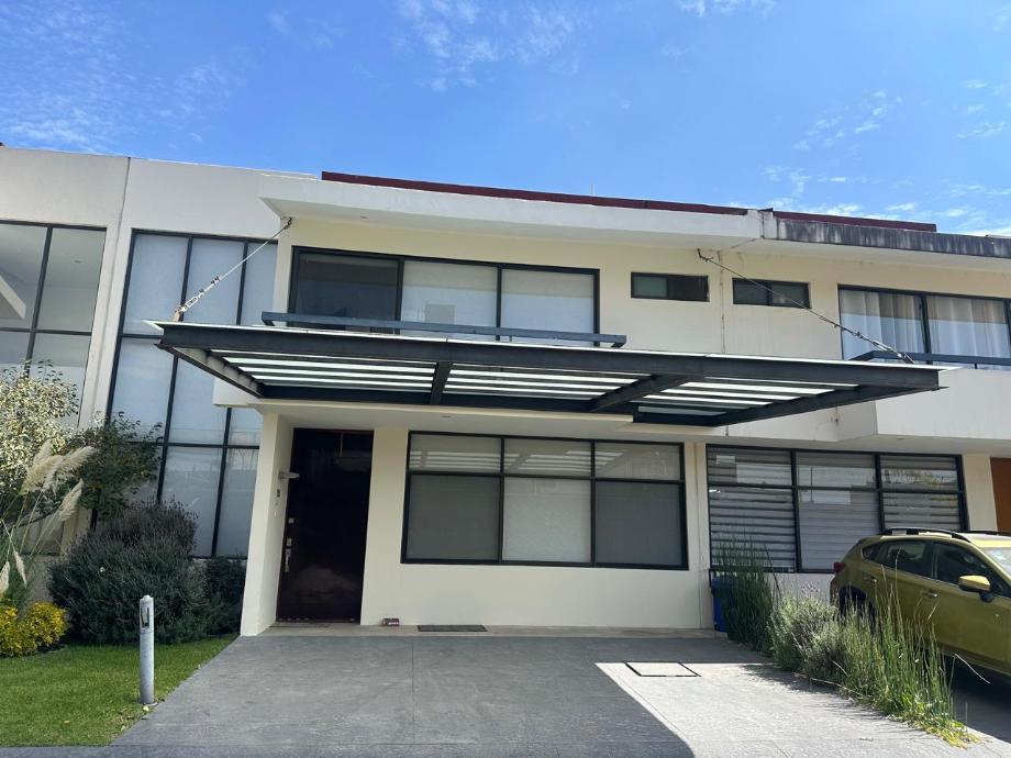 Metepec, Estado de méxico, 52148, Mexico, 3 Bedrooms Bedrooms, ,4 BathroomsBathrooms,Residential,For Sale,1996841