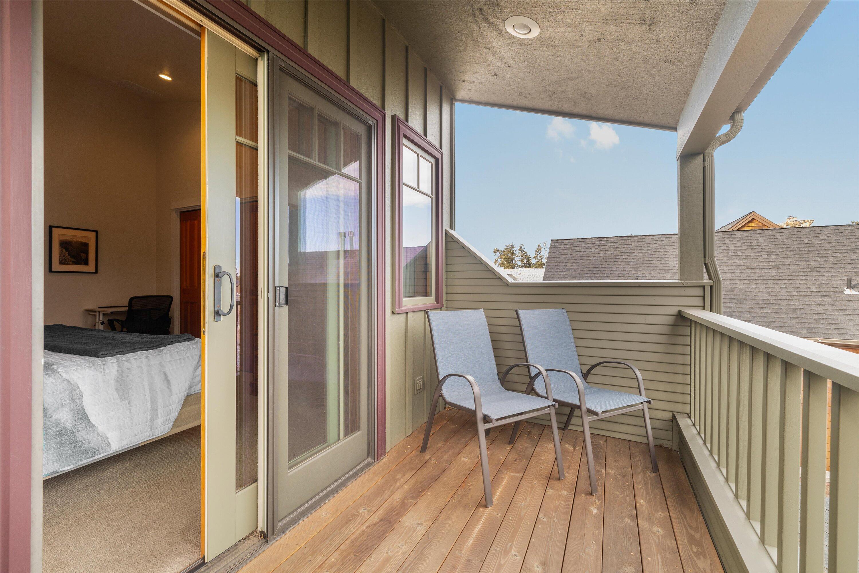 Sisters, Oregon, 97759, United States, 2 Bedrooms Bedrooms, ,2 BathroomsBathrooms,Residential,For Sale,1850003
