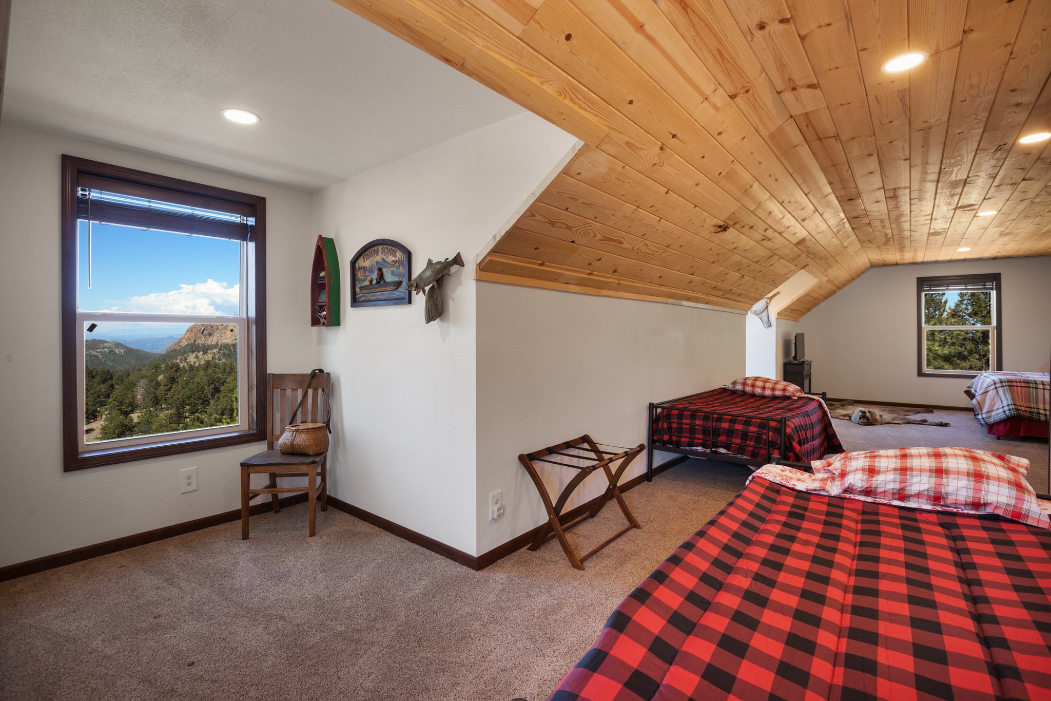 Cripple Creek, Colorado, 80813, United States, 4 Bedrooms Bedrooms, ,3 BathroomsBathrooms,Residential,For Sale,1856963