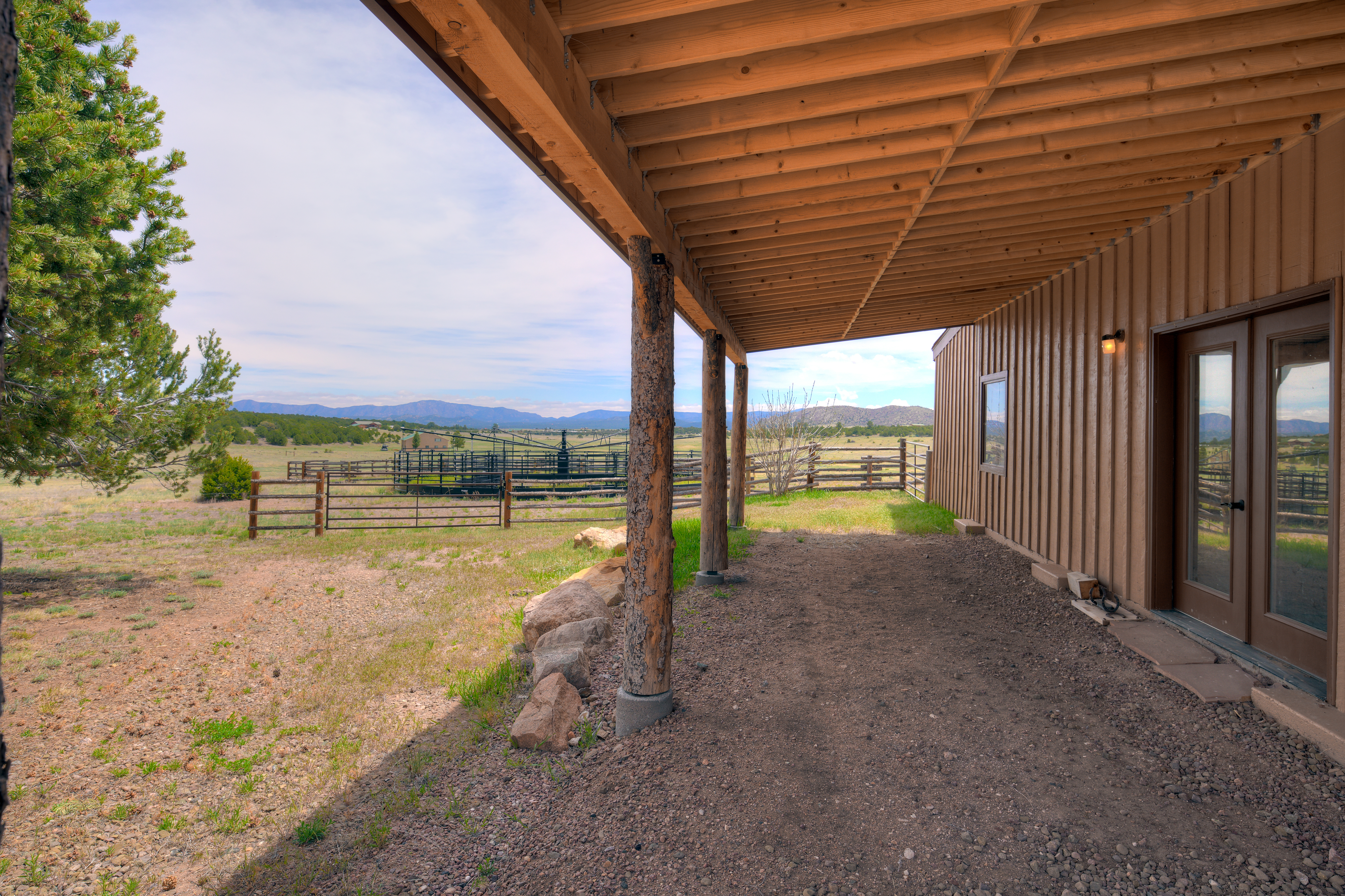  1328 Round Up Road, Westcliffe, CO, 81252 - 物件實景
