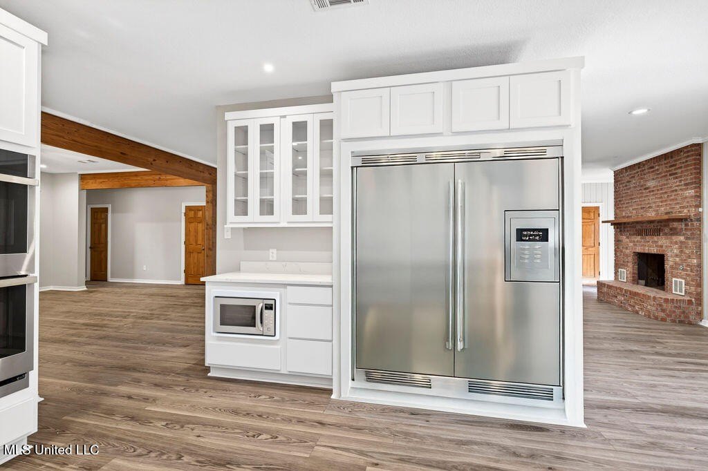 Gulfport, Mississippi, 39503, United States, 5 Bedrooms Bedrooms, ,5 BathroomsBathrooms,Residential,For Sale,2009063