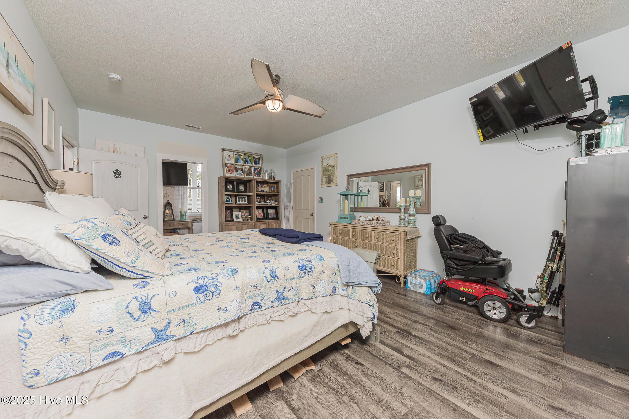 Hubert, North Carolina, 28539, United States, 4 Bedrooms Bedrooms, ,3 BathroomsBathrooms,Residential,For Sale,1974043