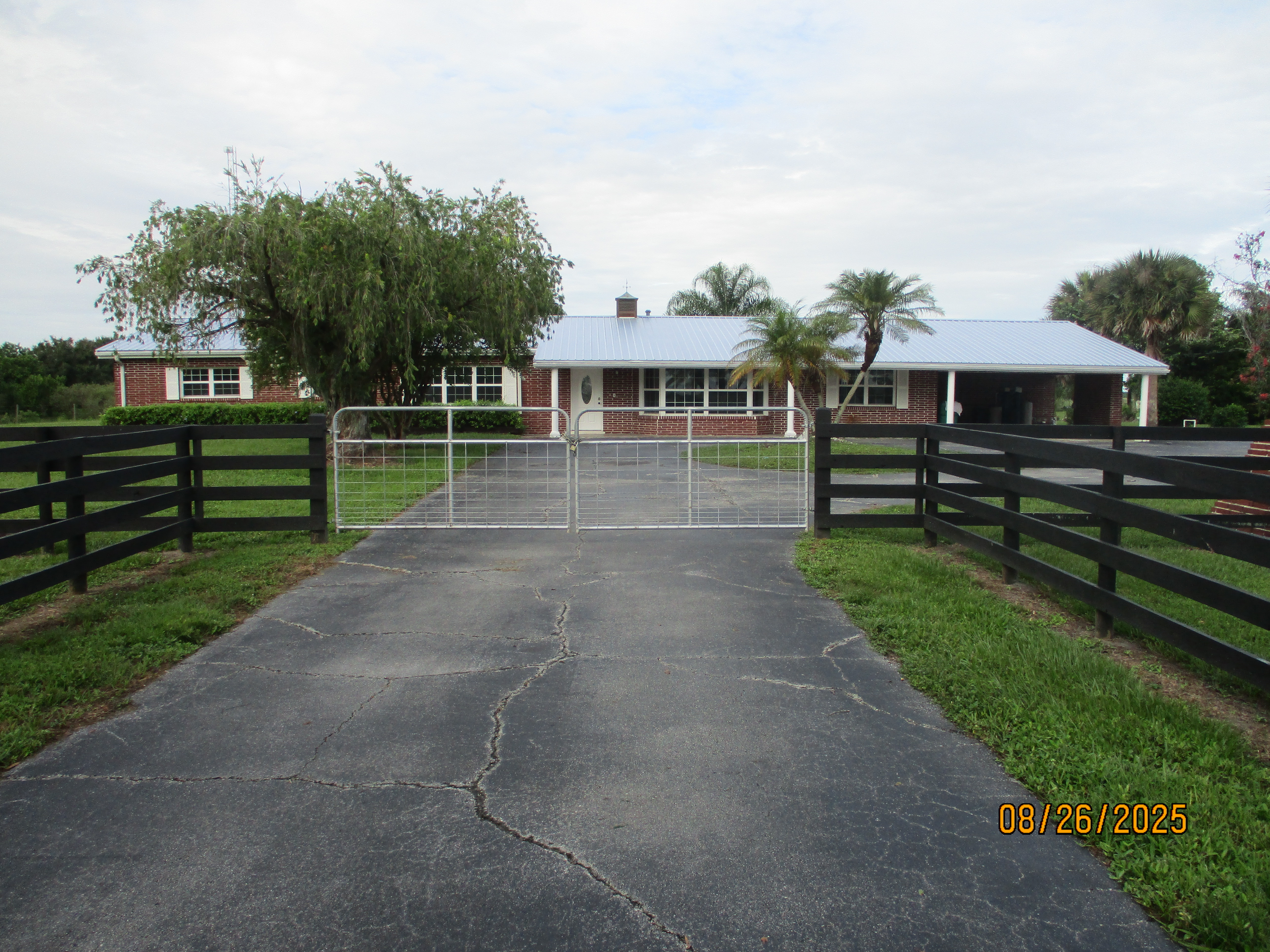 Okeechobee, Florida, 34972, United States, 4 Bedrooms Bedrooms, ,4 BathroomsBathrooms,Residential,For Sale,1973708
