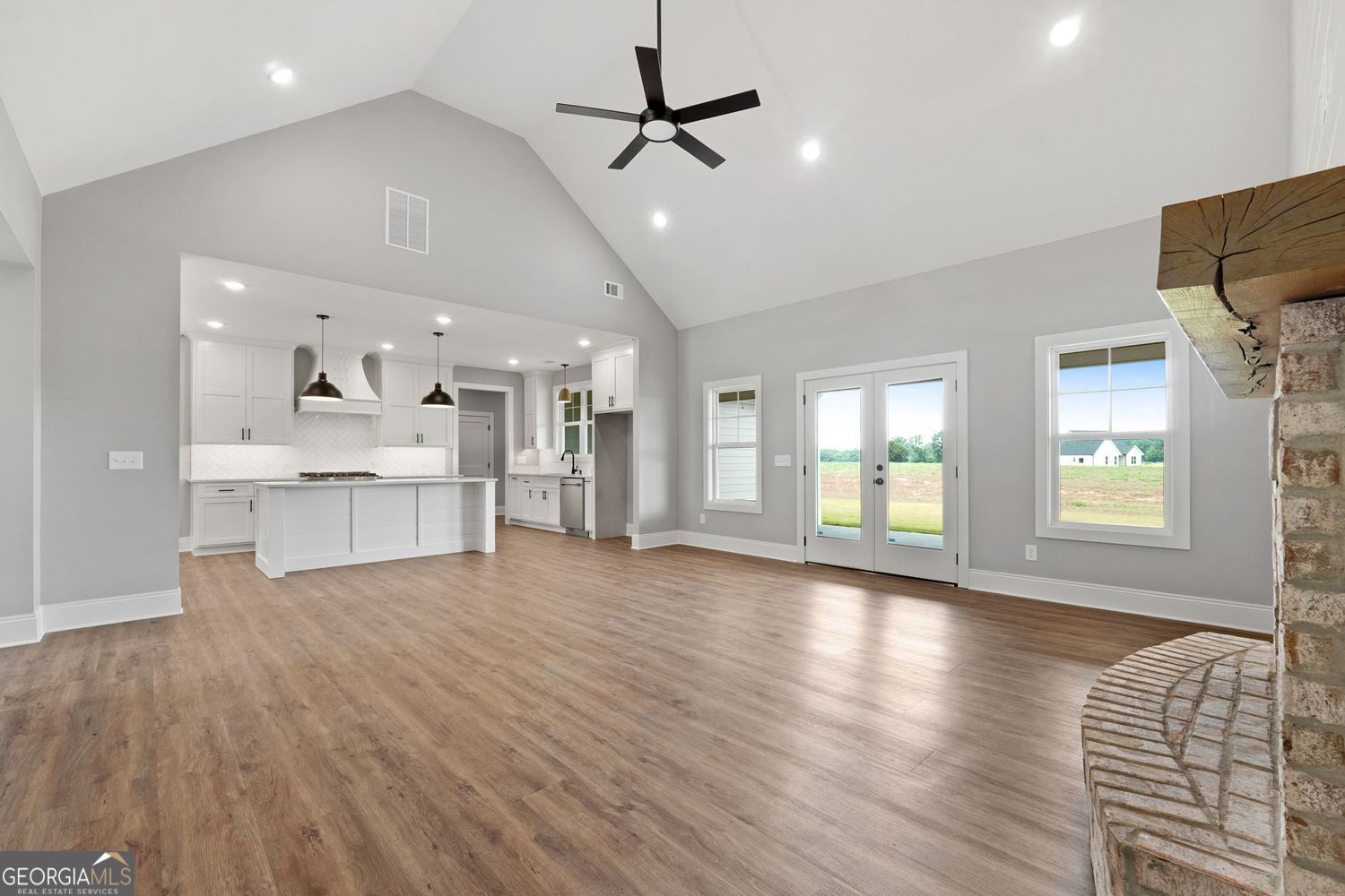Barnesville, Georgia, 30204, United States, 4 Bedrooms Bedrooms, ,3 BathroomsBathrooms,Residential,For Sale,1858956