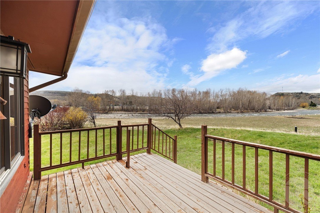 Absarokee, Montana, 59001, United States, 4 Bedrooms Bedrooms, ,4 BathroomsBathrooms,Residential,For Sale,1921766