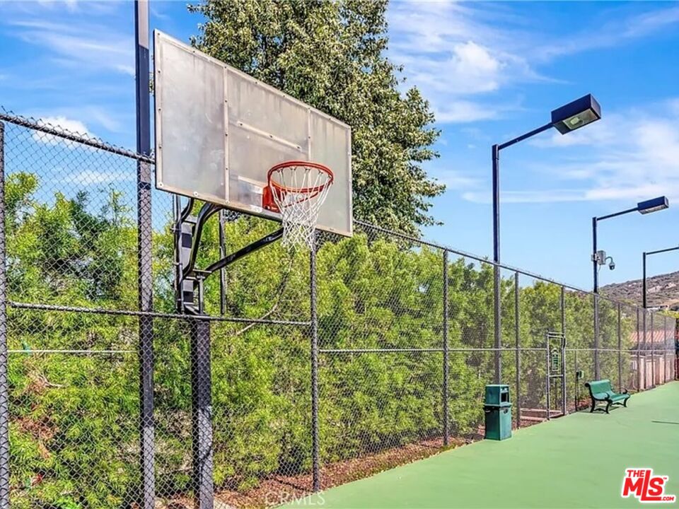 Calabasas, California, 91302, United States, 4 Bedrooms Bedrooms, ,4 BathroomsBathrooms,Residential,For Sale,2002110