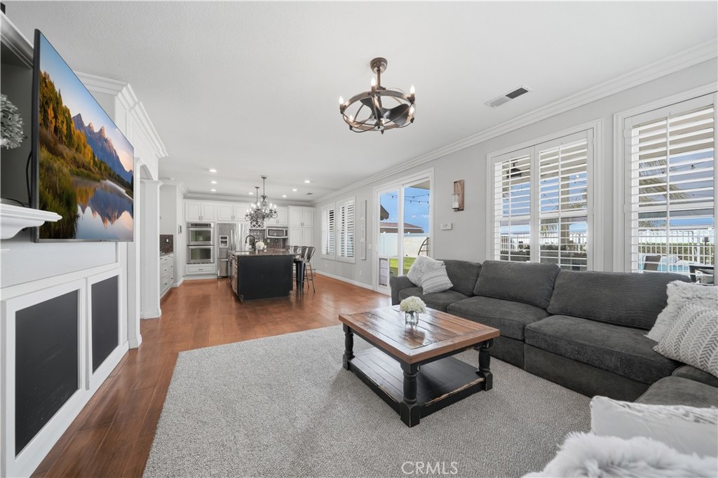 Murrieta, California, 92562, United States, 5 Bedrooms Bedrooms, ,4 BathroomsBathrooms,Residential,For Sale,2049135