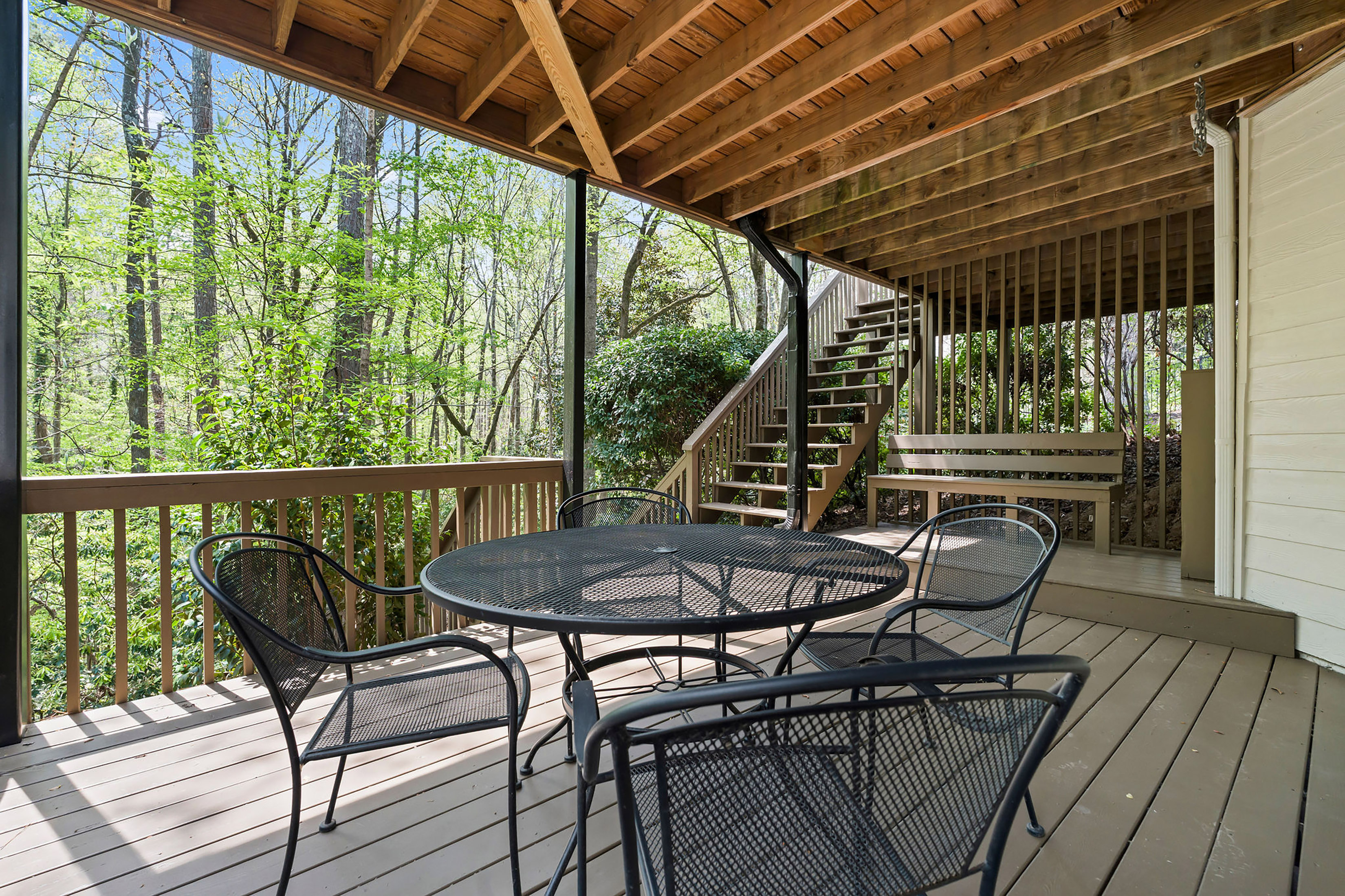  Roswell Home Blends Charm, Privacy and Location - 物件實景