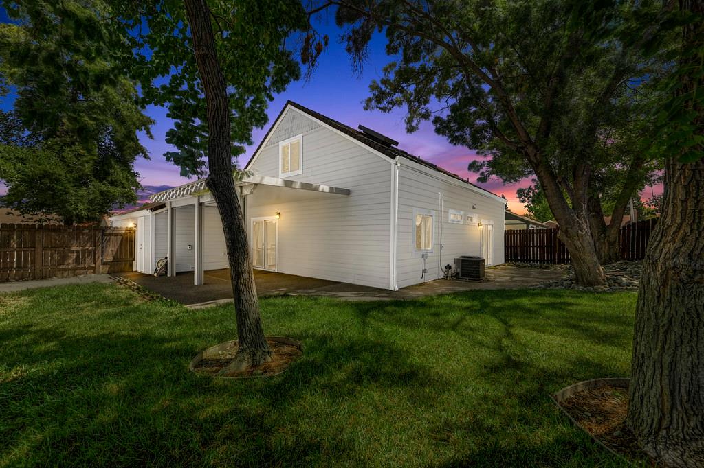 Roseville, California, 95747, United States, 3 Bedrooms Bedrooms, ,2 BathroomsBathrooms,Residential,For Sale,1907474