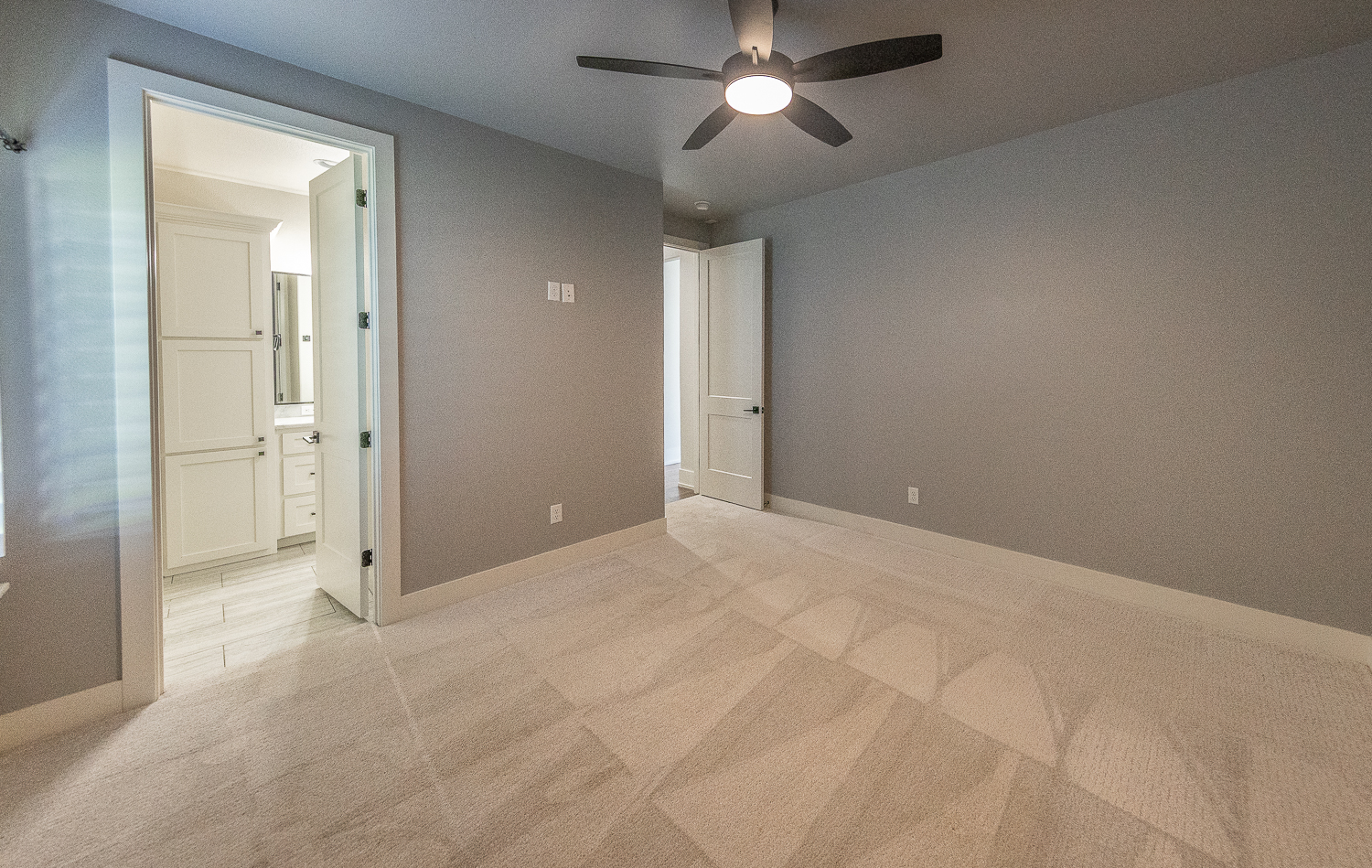 Lubbock, Texas, 79424, United States, 4 Bedrooms Bedrooms, ,5 BathroomsBathrooms,Residential,For Sale,1901517