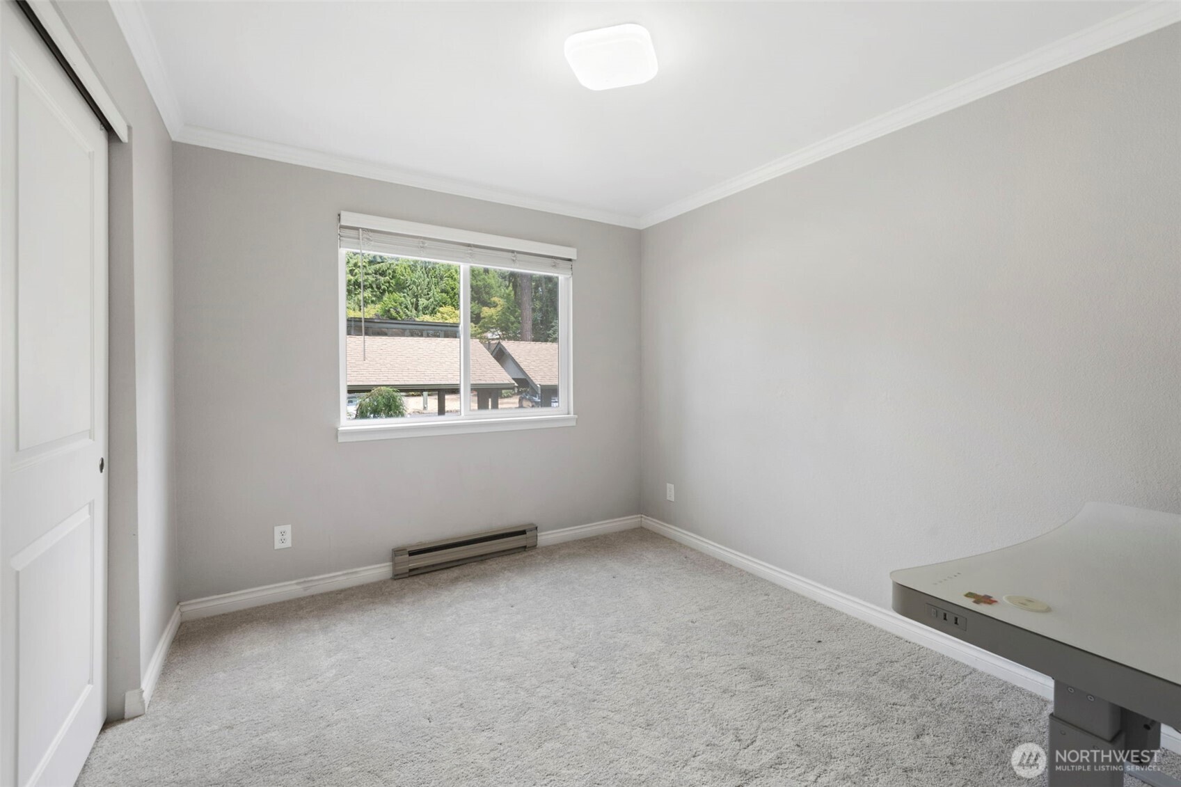 Kirkland, Washington, 98034, United States, 2 Bedrooms Bedrooms, ,1 BathroomBathrooms,Residential,For Sale,1906661