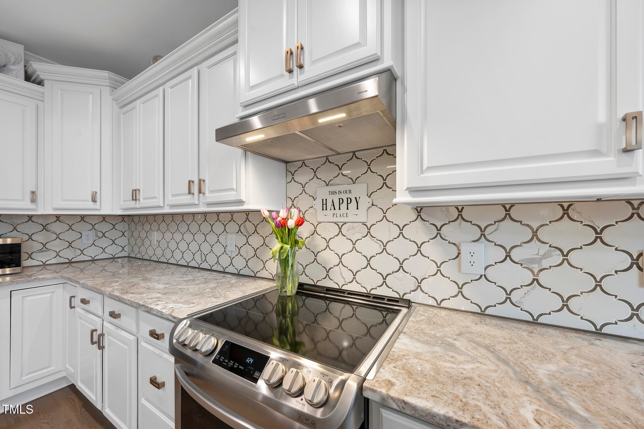 Holly Springs, North Carolina, 27540, United States, 3 Bedrooms Bedrooms, ,3 BathroomsBathrooms,Residential,For Sale,1708310