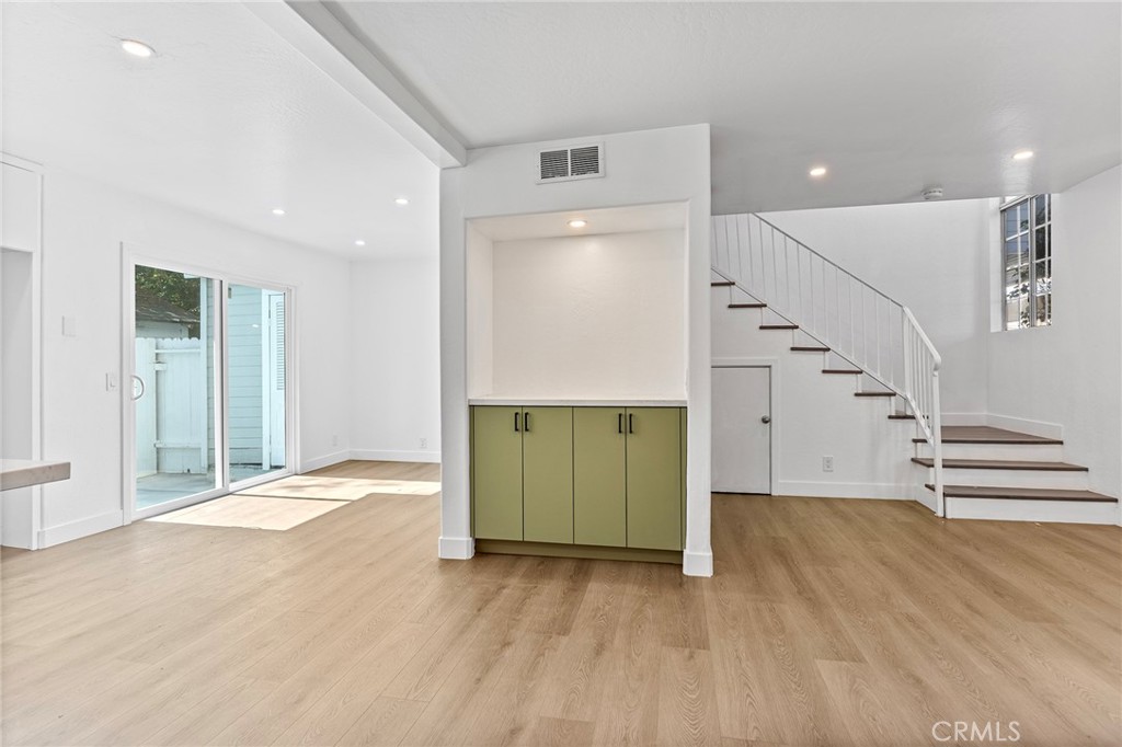 Pasadena, California, 91106, United States, 3 Bedrooms Bedrooms, ,2 BathroomsBathrooms,Residential,For Sale,2005182