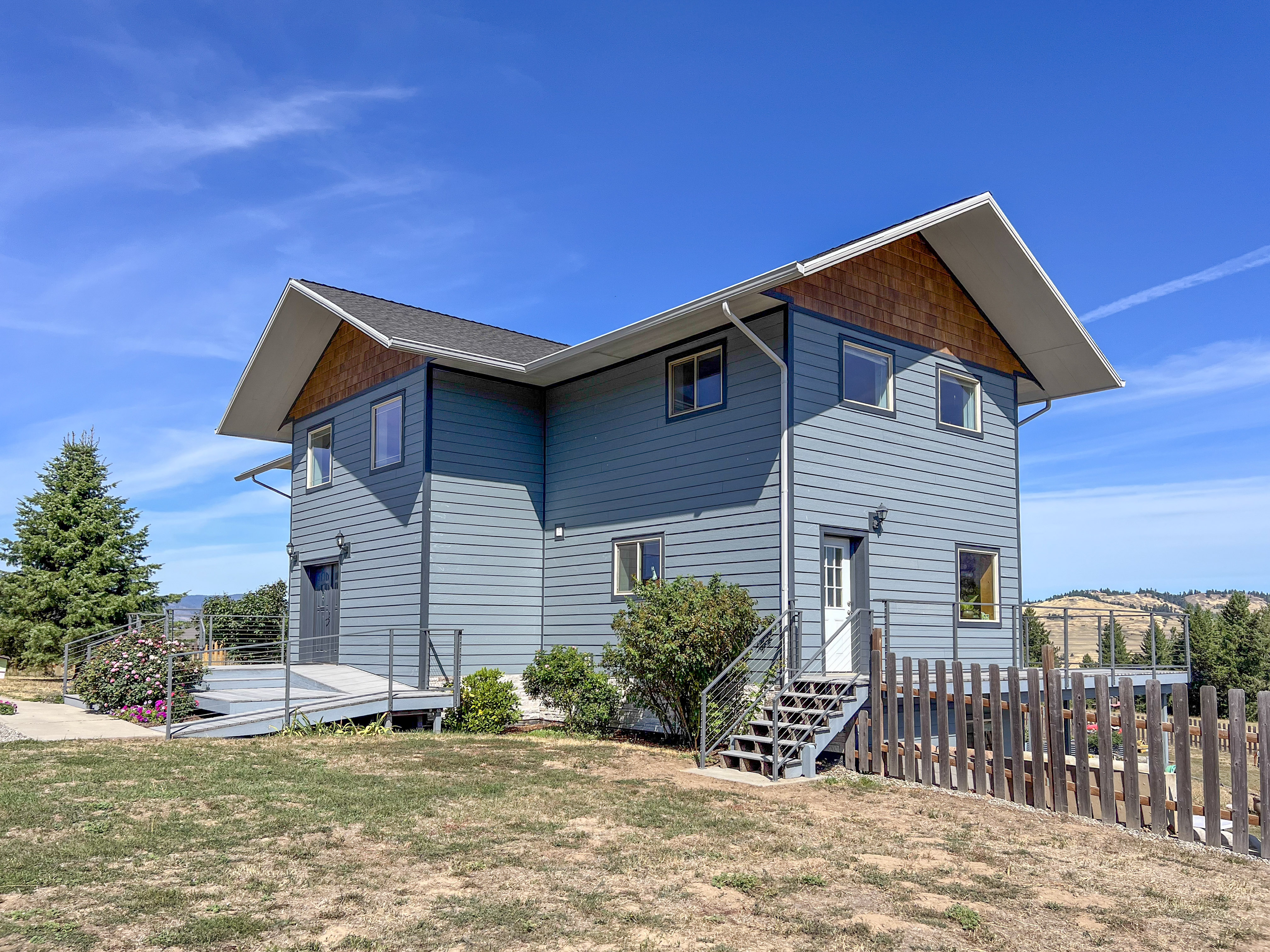 Kettle Falls, Washington, 99141, United States, 4 Bedrooms Bedrooms, ,4 BathroomsBathrooms,Residential,For Sale,1984366