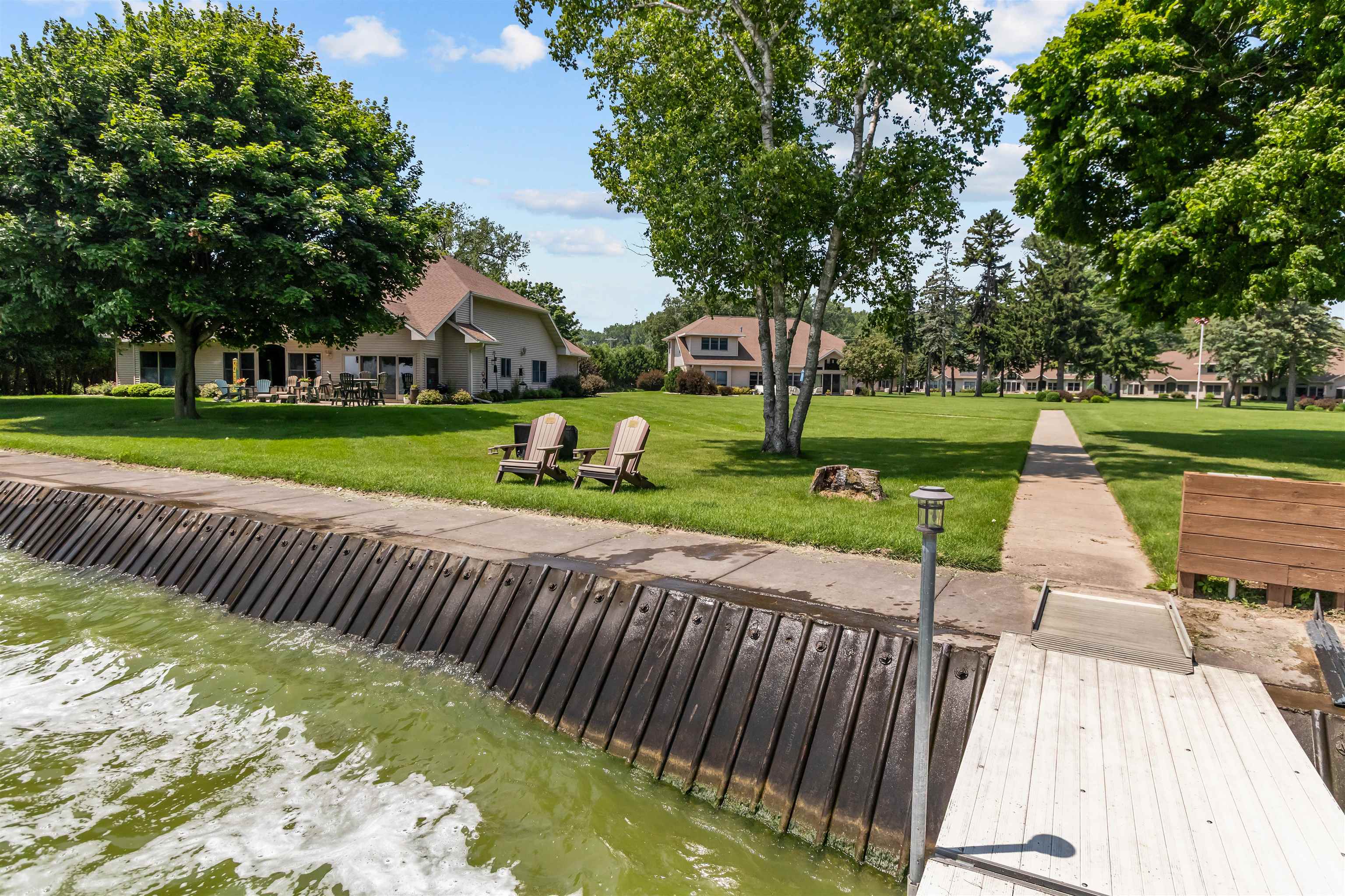 Menasha, Wisconsin, 54952, United States, 3 Bedrooms Bedrooms, ,3 BathroomsBathrooms,Residential,For Sale,1904355