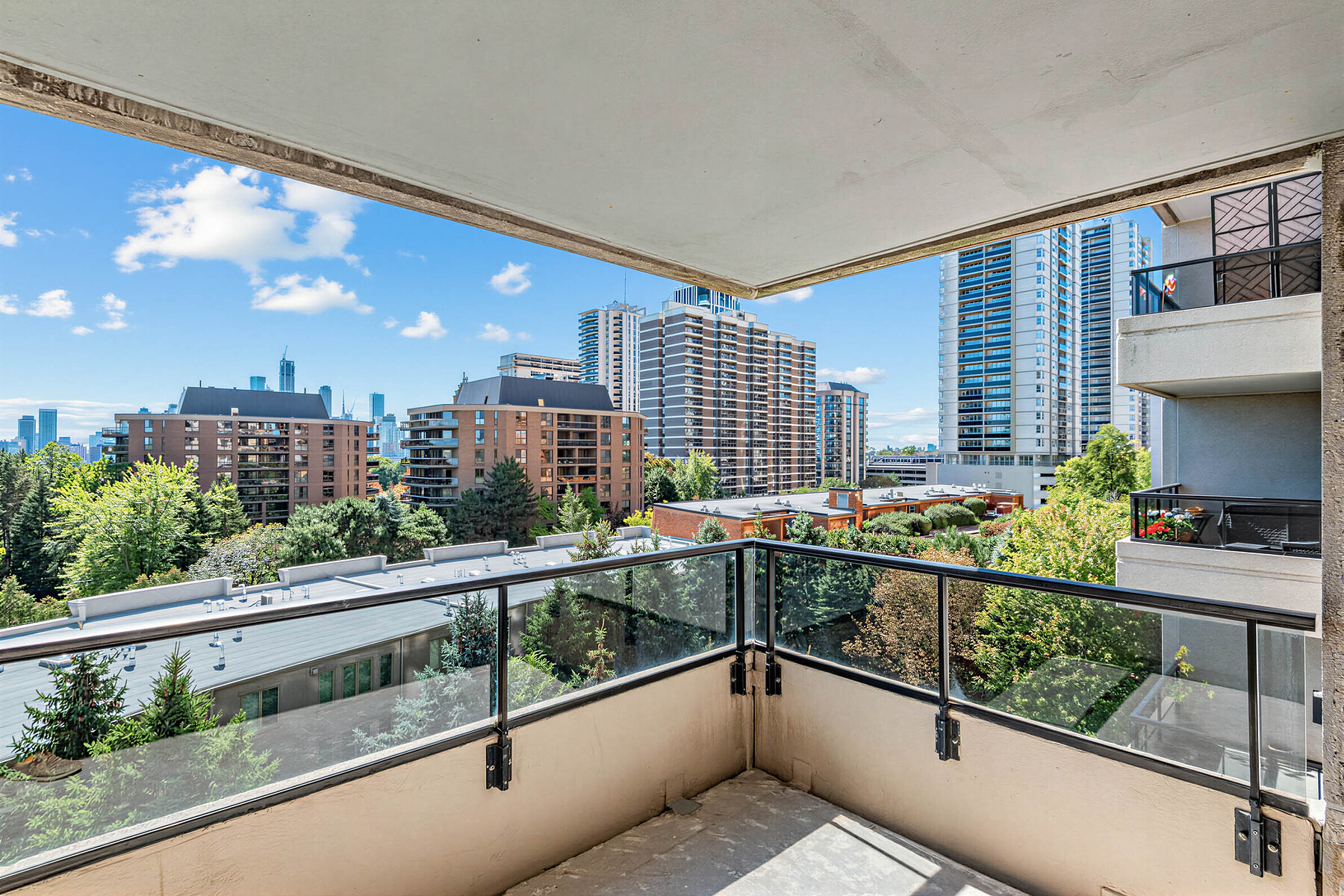  Avoca Vale Toronto - 物件實景