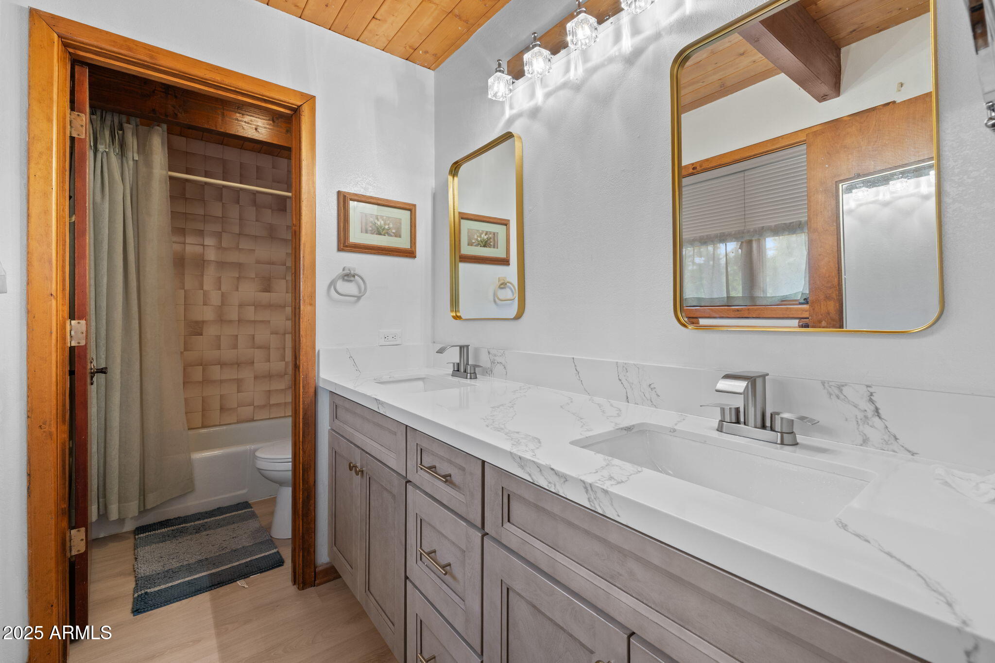 Flagstaff, Arizona, 86004, United States, 3 Bedrooms Bedrooms, ,2 BathroomsBathrooms,Residential,For Sale,1866568