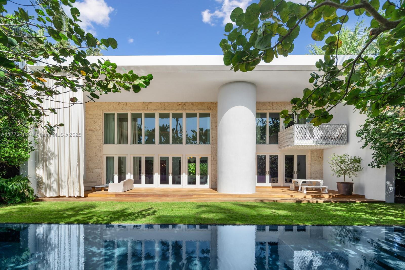 Miami Beach, Florida, 33140, United States, 6 Bedrooms Bedrooms, ,7 BathroomsBathrooms,Residential,For Sale,1759763
