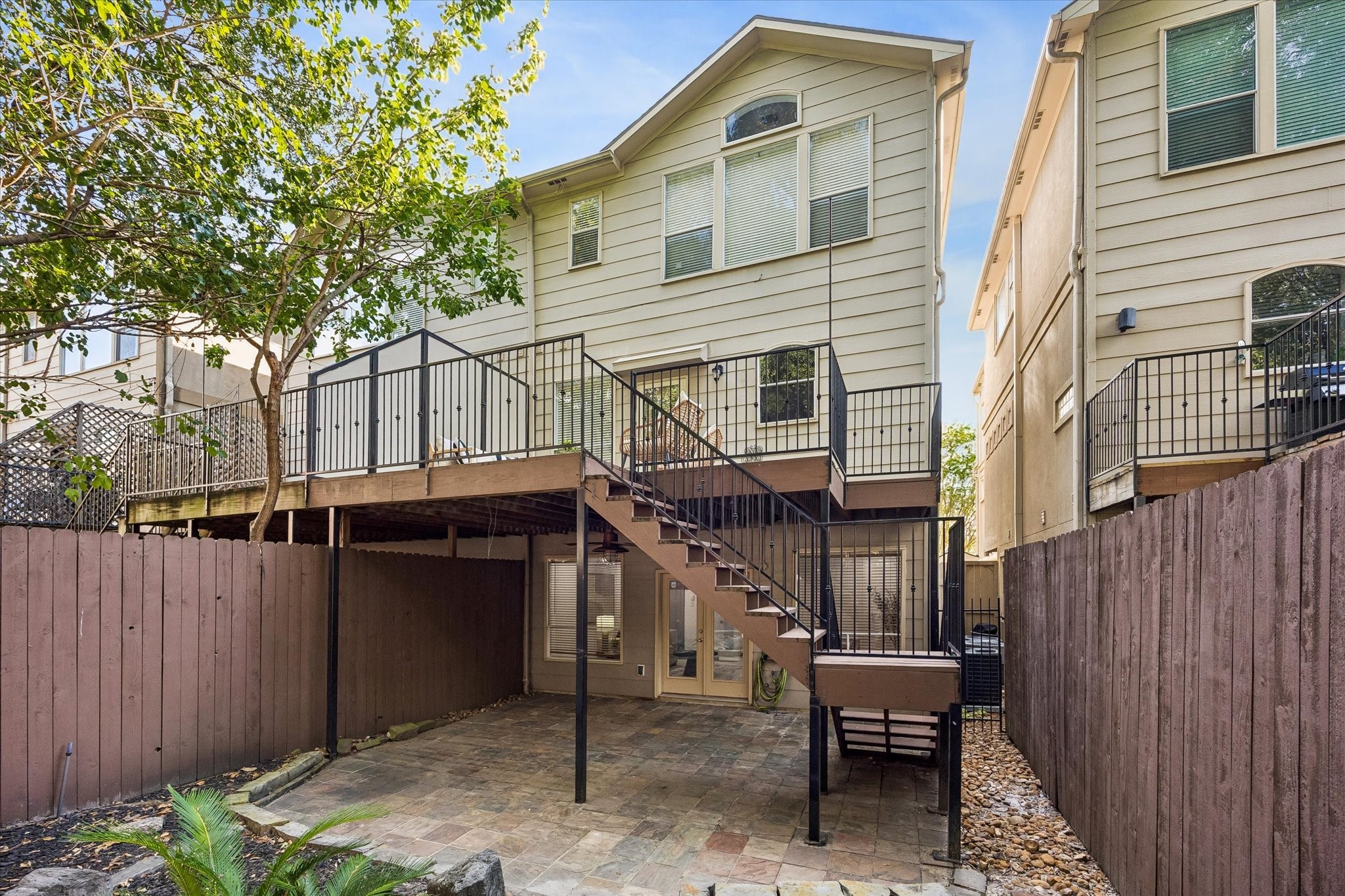  6406 Rodrigo Street B - 物件實景