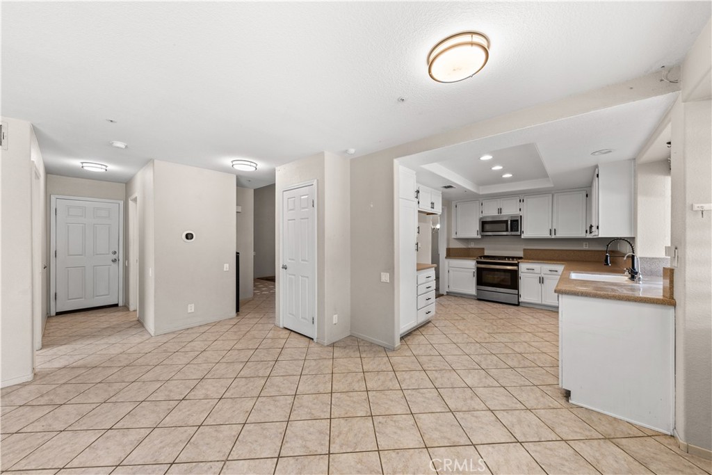 Highland, California, 92346, United States, 4 Bedrooms Bedrooms, ,3 BathroomsBathrooms,Residential,For Sale,1930729