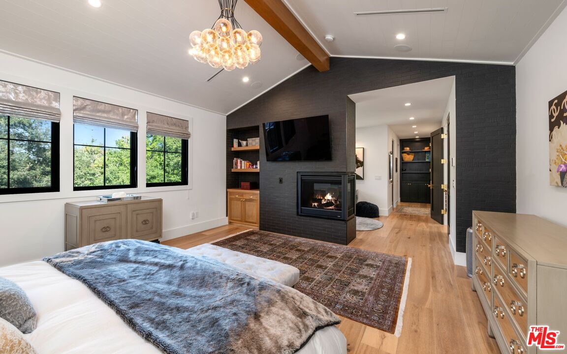Encino, California, 91436, United States, 6 Bedrooms Bedrooms, ,7 BathroomsBathrooms,Residential,For Sale,1896144