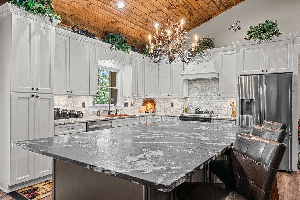 Talking Rock, Georgia, 30175, United States, 3 Bedrooms Bedrooms, ,2 BathroomsBathrooms,Residential,For Sale,1972069