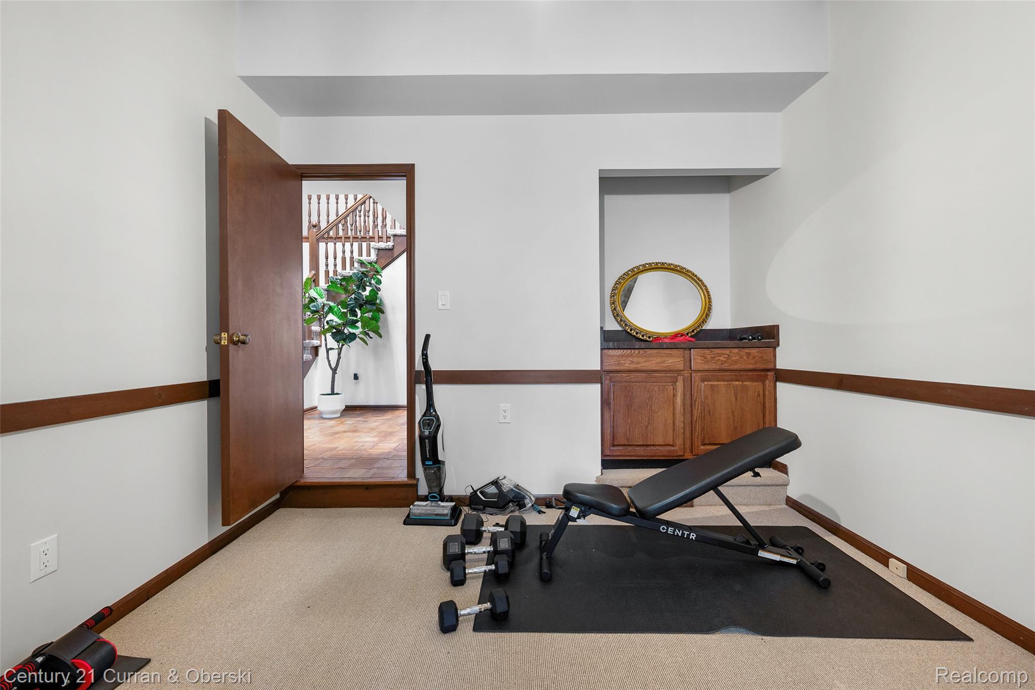 Farmington Hills, Michigan, 48331, United States, 4 Bedrooms Bedrooms, ,3 BathroomsBathrooms,Residential,For Sale,1873526