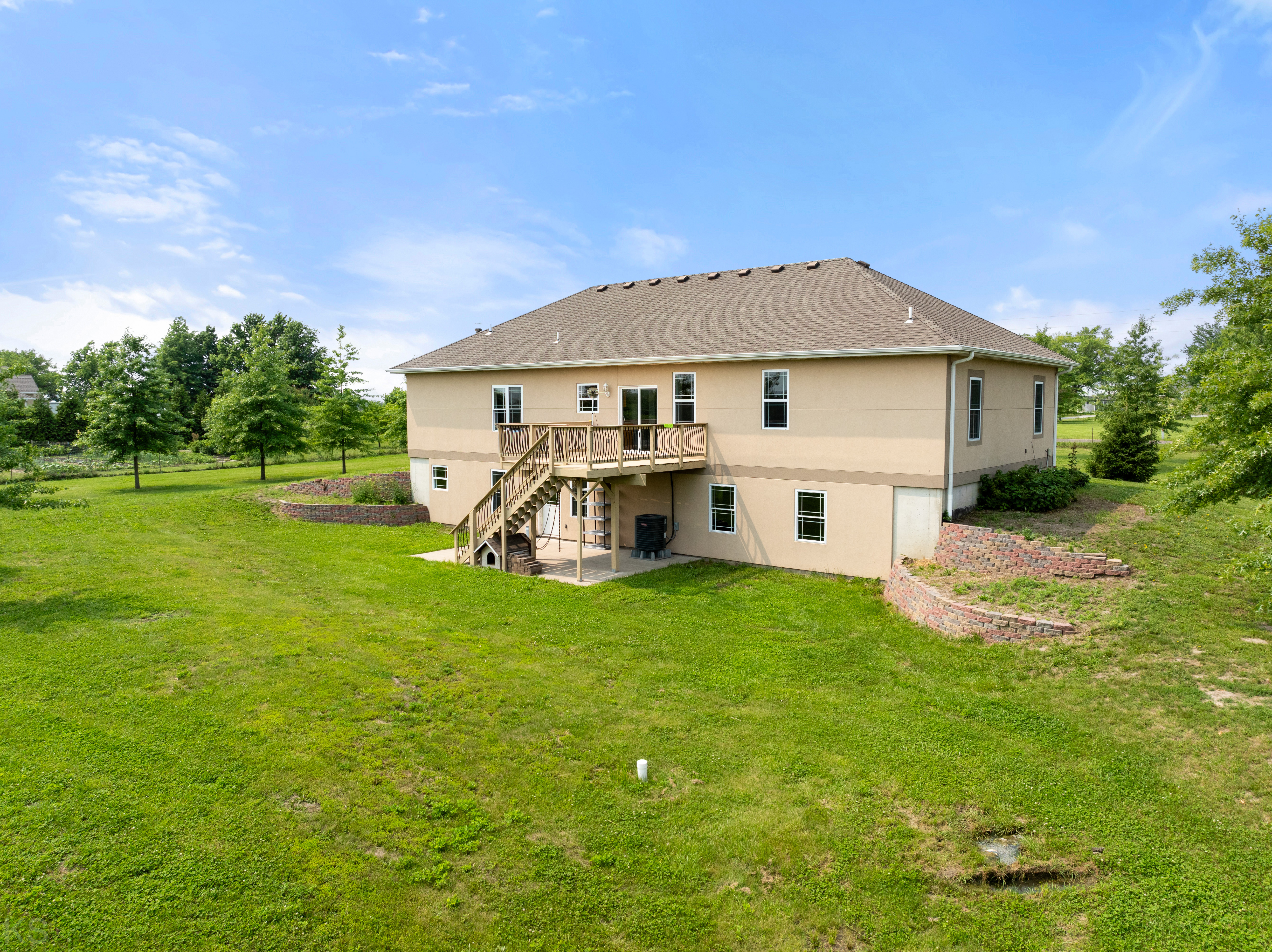 Smithton, Missouri, 65350, United States, 3 Bedrooms Bedrooms, ,2 BathroomsBathrooms,Residential,For Sale,1846874