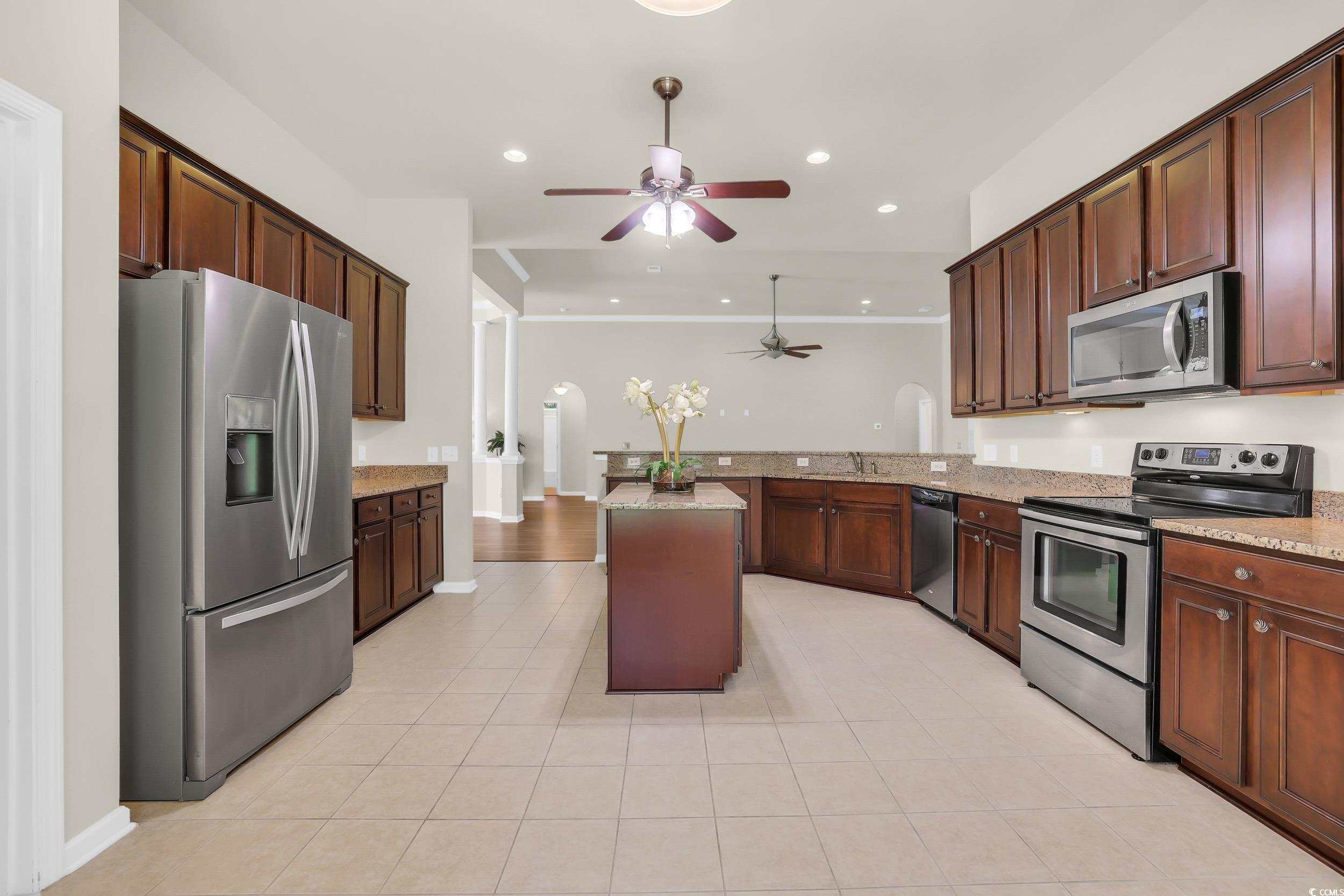 Murrells Inlet, South Carolina, 29576, United States, 3 Bedrooms Bedrooms, ,4 BathroomsBathrooms,Residential,For Sale,1895817