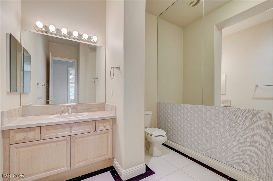 Las Vegas, Nevada, 89117, United States, 4 Bedrooms Bedrooms, ,5 BathroomsBathrooms,Residential,For Sale,2005418