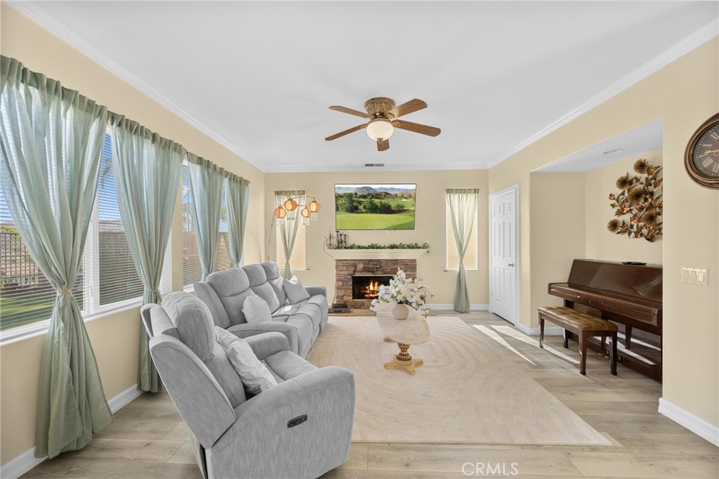 Lake Elsinore, California, 92532, United States, 5 Bedrooms Bedrooms, ,4 BathroomsBathrooms,Residential,For Sale,2012272