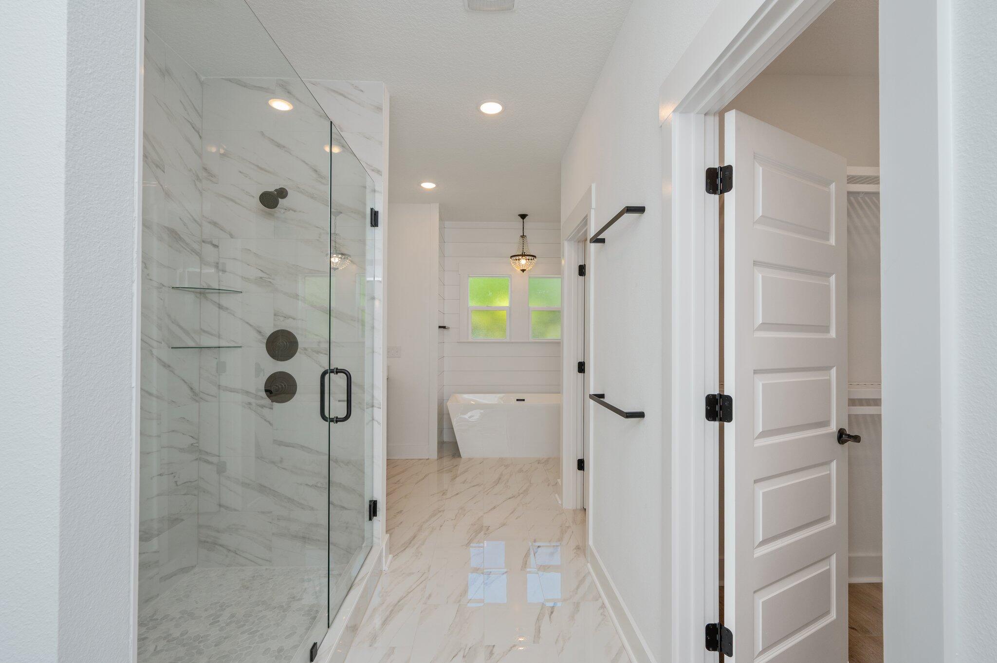 Fort Walton Beach, Florida, 32548, United States, 6 Bedrooms Bedrooms, ,3 BathroomsBathrooms,Residential,For Sale,1890001