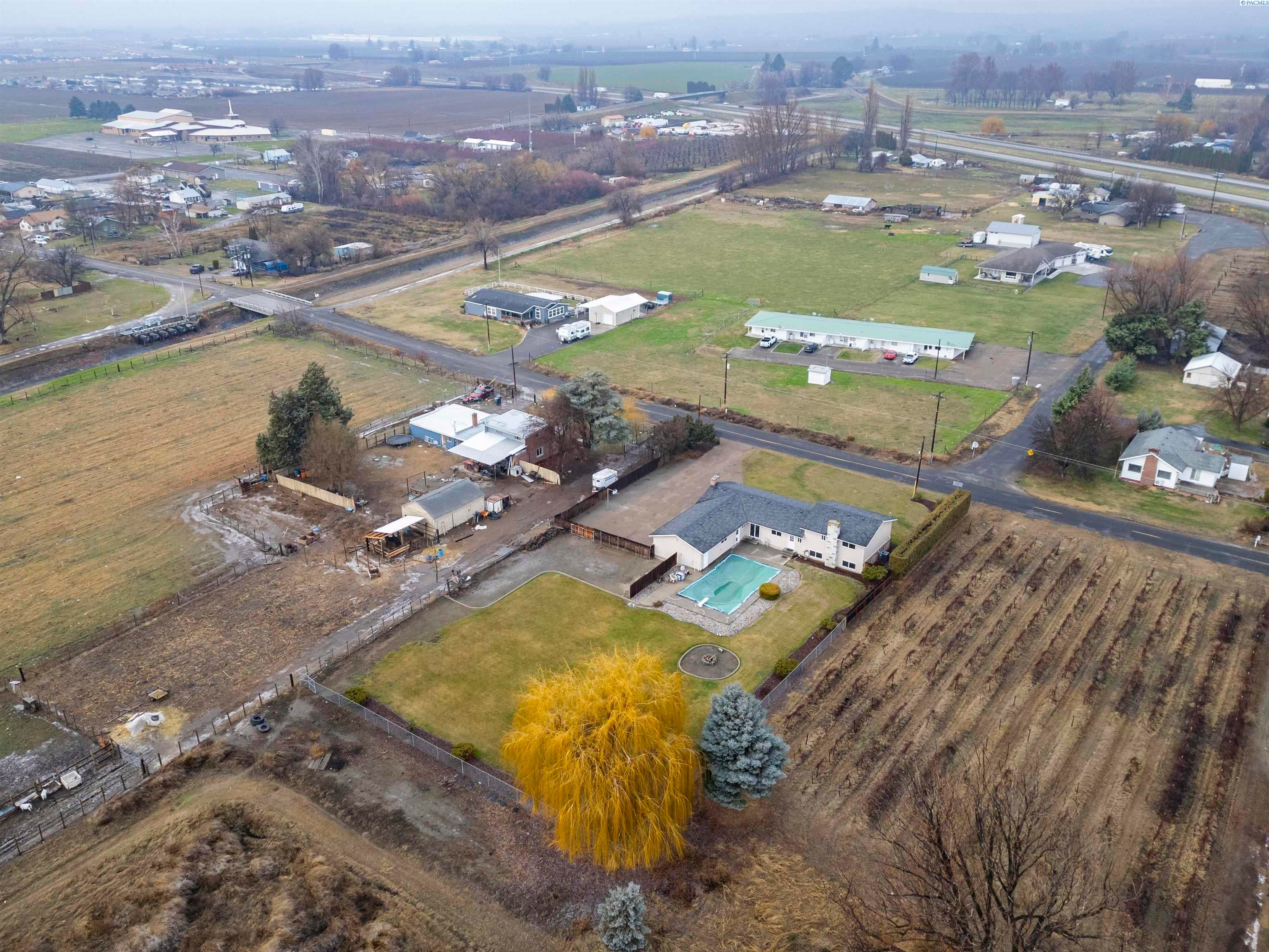 Grandview, Washington, 98930, United States, 4 Bedrooms Bedrooms, ,3 BathroomsBathrooms,Residential,For Sale,2007847