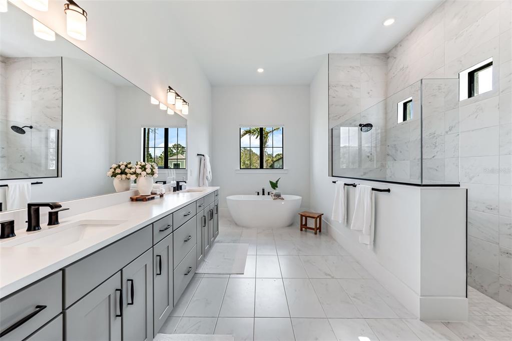 Estero, Florida, 33928, United States, 5 Bedrooms Bedrooms, ,5 BathroomsBathrooms,Residential,For Sale,1974848