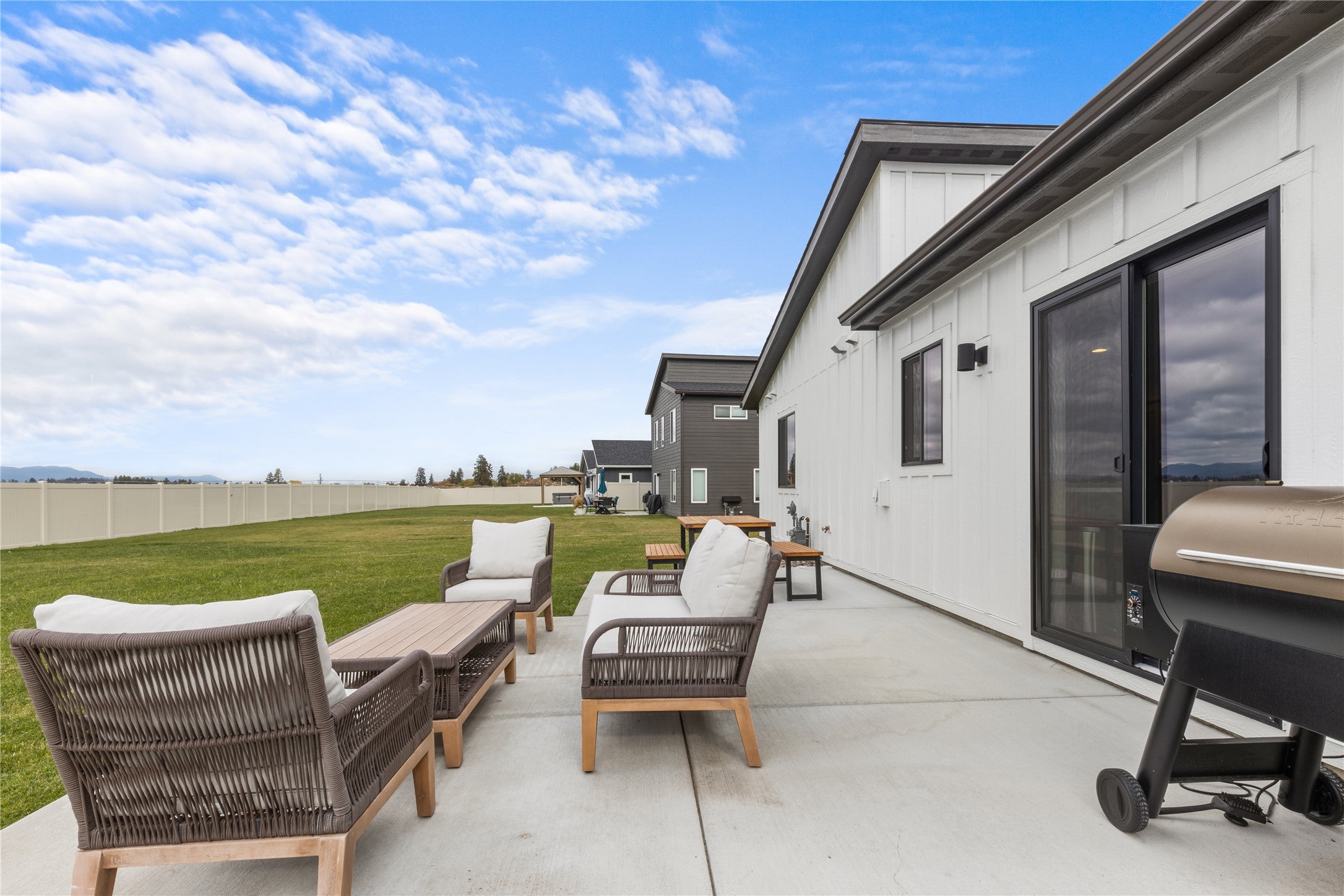 Kalispell, Montana, 59901, United States, 3 Bedrooms Bedrooms, ,2 BathroomsBathrooms,Residential,For Sale,1999069