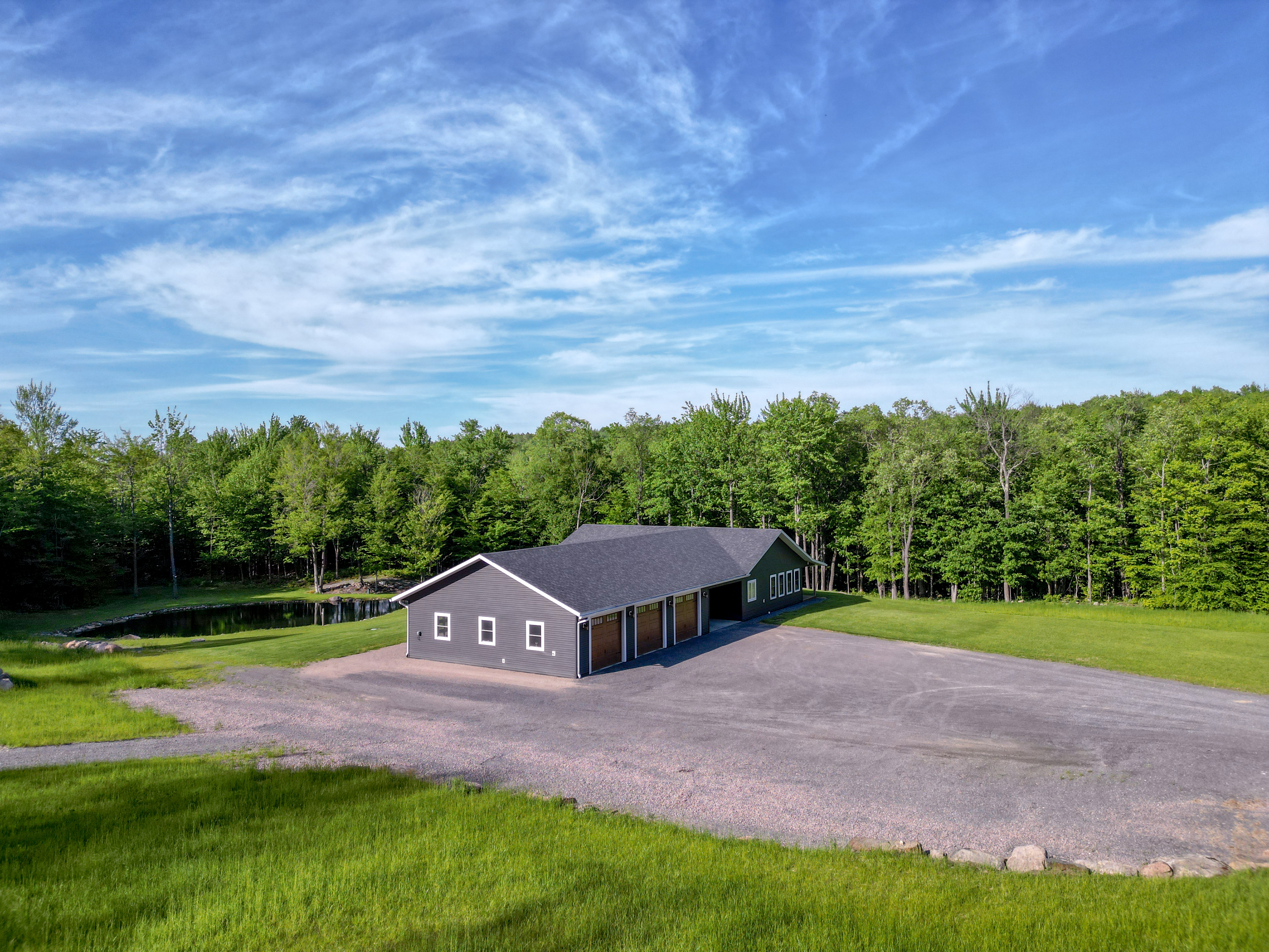  Adirondack Compound on 21+ Acres - 物件實景