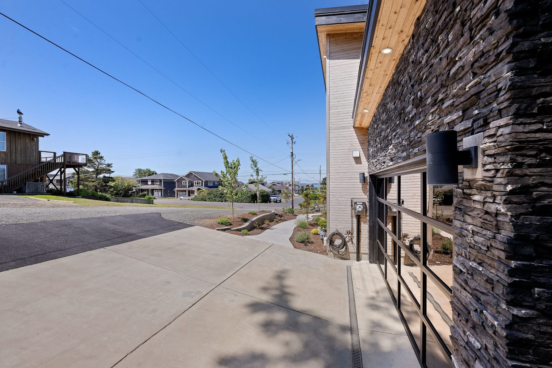 2887 S HEMLOCK ST Cannon Beach, OR 97110 - 物件實景