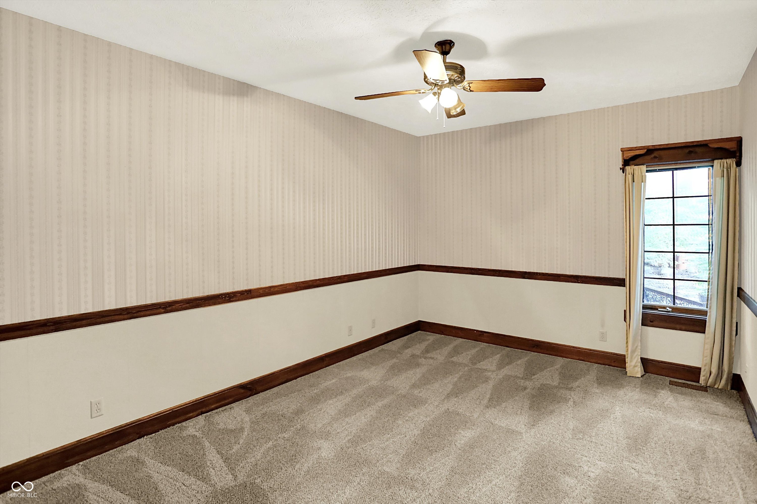 Lafayette, Indiana, 47905, United States, 3 Bedrooms Bedrooms, ,4 BathroomsBathrooms,Residential,For Sale,1979408