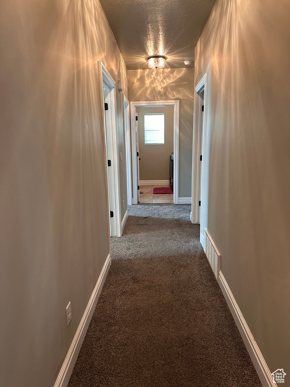 Roosevelt, Utah, 84066, United States, 6 Bedrooms Bedrooms, ,3 BathroomsBathrooms,Residential,For Sale,1976583