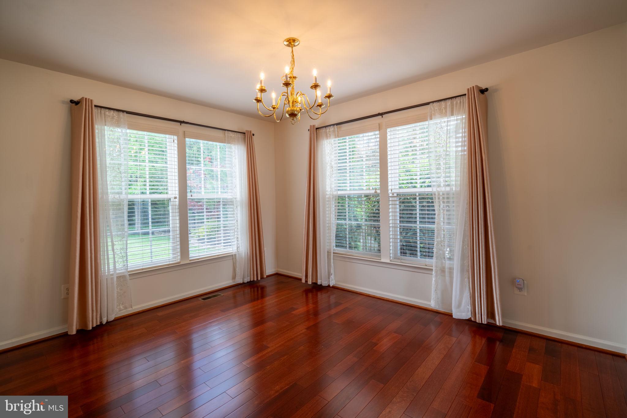Bealeton, Virginia, 22712, United States, 4 Bedrooms Bedrooms, ,4 BathroomsBathrooms,Residential,For Sale,1928510