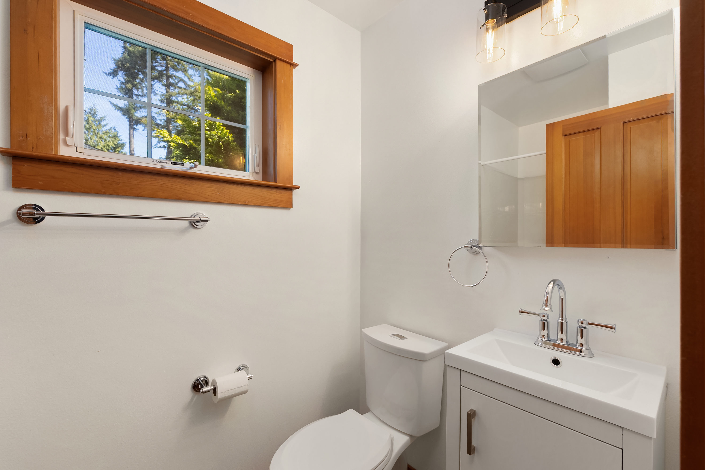  14340 Shasta Lane NE, Bainbridge Island, WA, 98110 - 物件實景