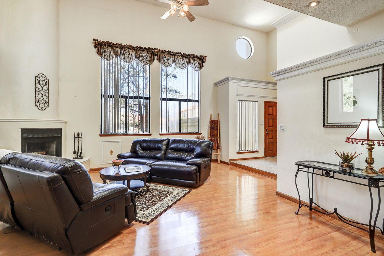 Albuquerque, New Mexico, 87122, United States, 3 Bedrooms Bedrooms, ,3 BathroomsBathrooms,Residential,For Sale,1768217