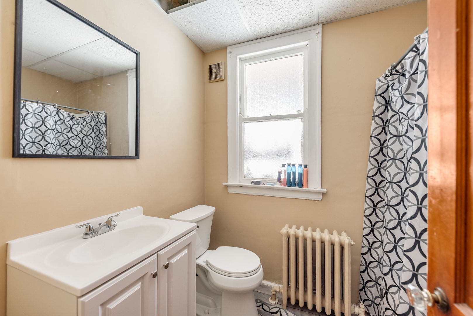 Cicero, Illinois, 60804, United States, 8 Bedrooms Bedrooms, ,Residential,For Sale,1918586