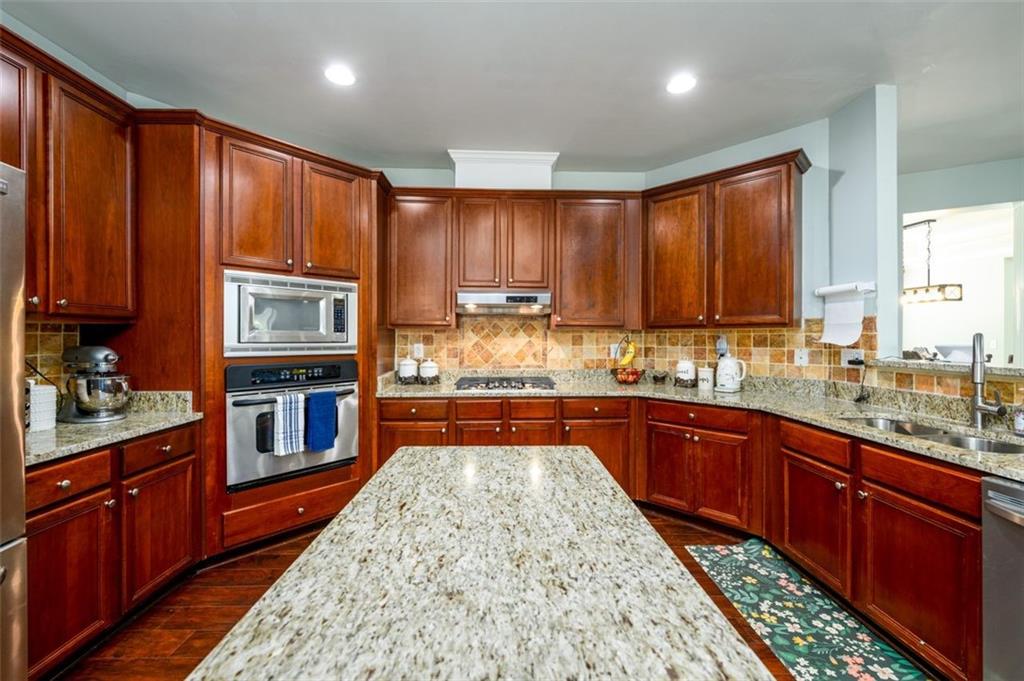 Lilburn, Georgia, 30047, United States, 5 Bedrooms Bedrooms, ,3 BathroomsBathrooms,Residential,For Sale,1882447