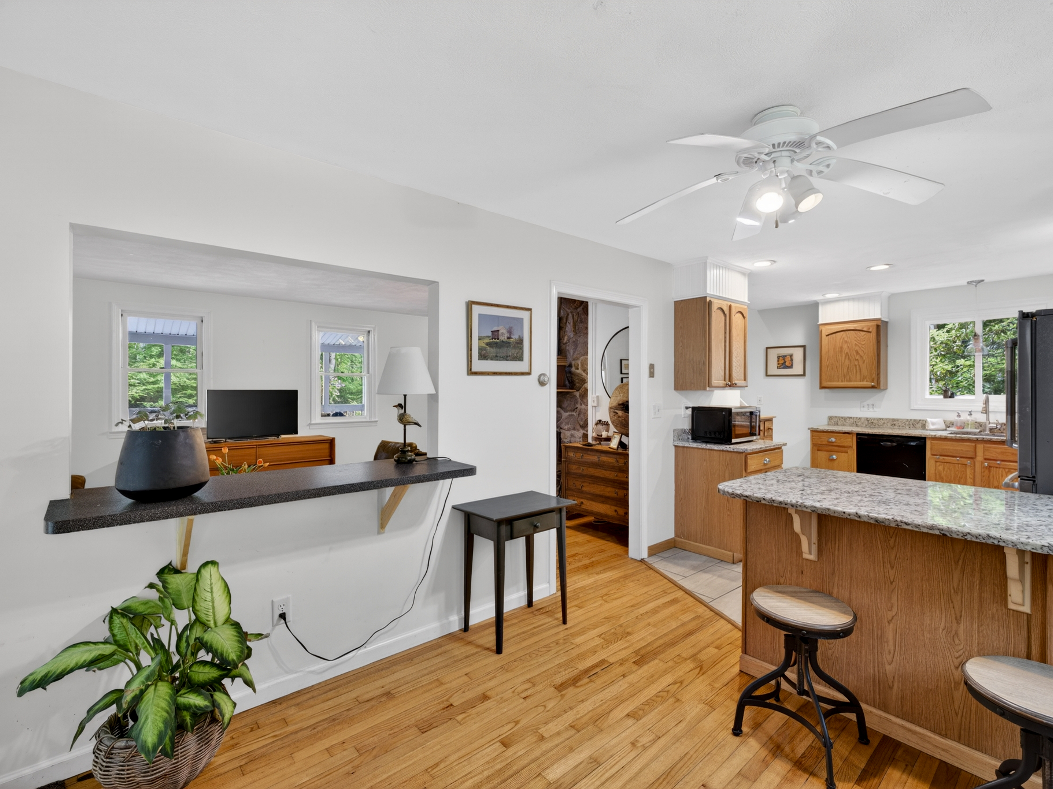  Secluded Woodland Haven on 1.84 Private Acres - 物件實景