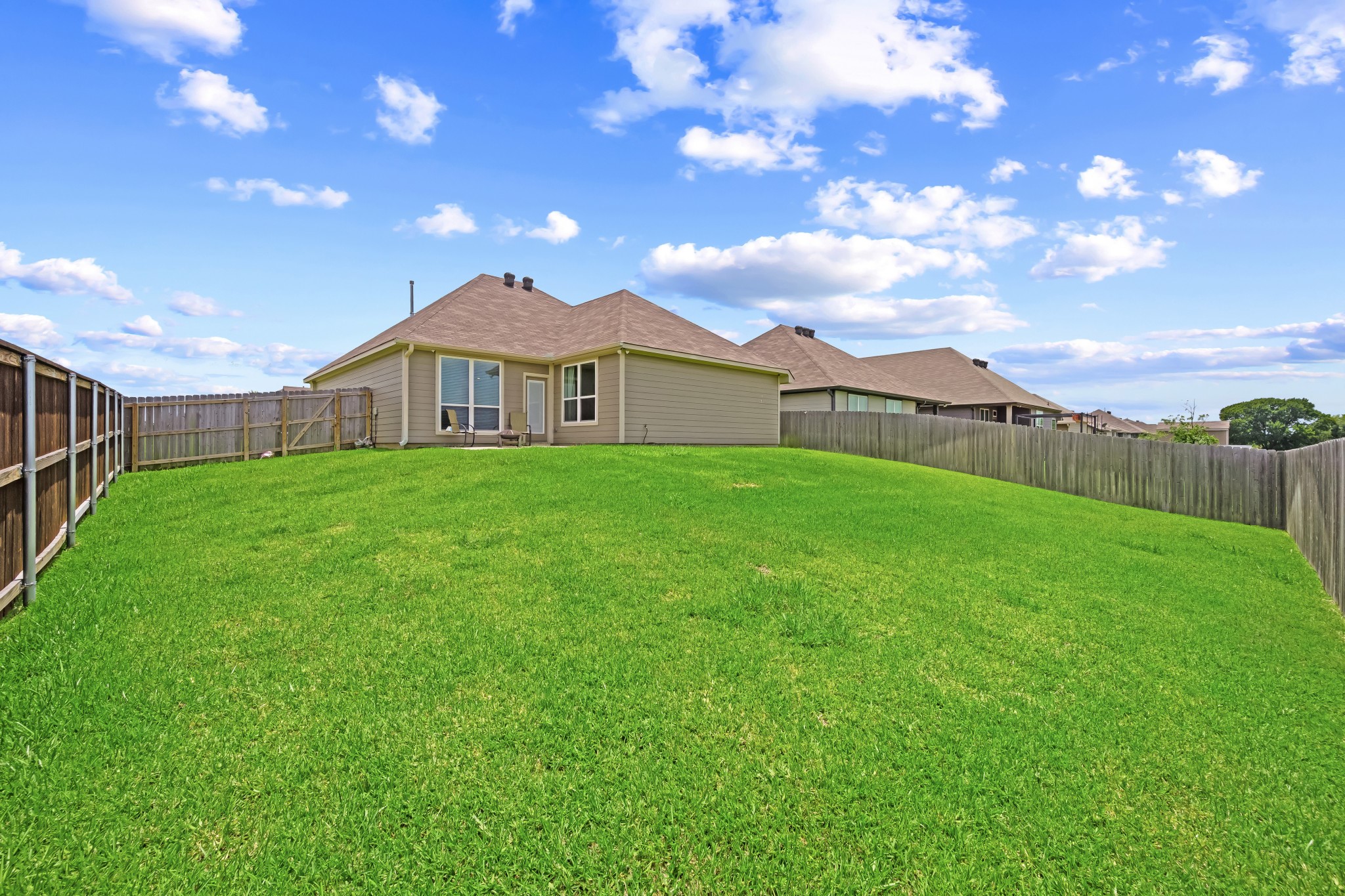 2040 Muscadine Trail, Brenham, TX, 77833 - 物件實景