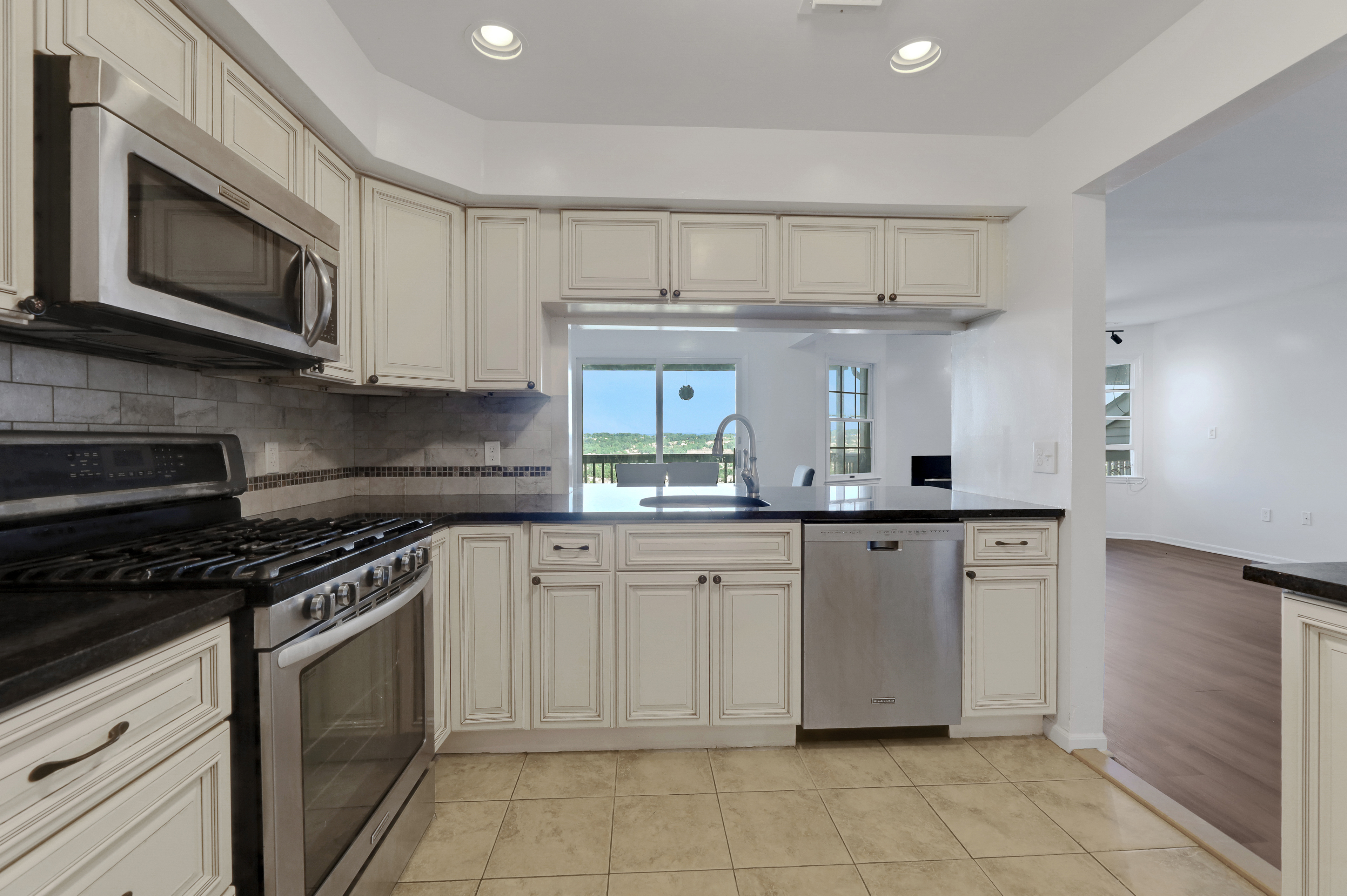  15 Crystal Lane, Paterson, NJ 07501 - 物件實景