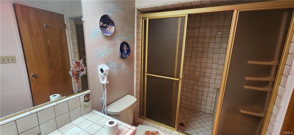 Bloomington, California, 92316, United States, 5 Bedrooms Bedrooms, ,2 BathroomsBathrooms,Residential,For Sale,2008810