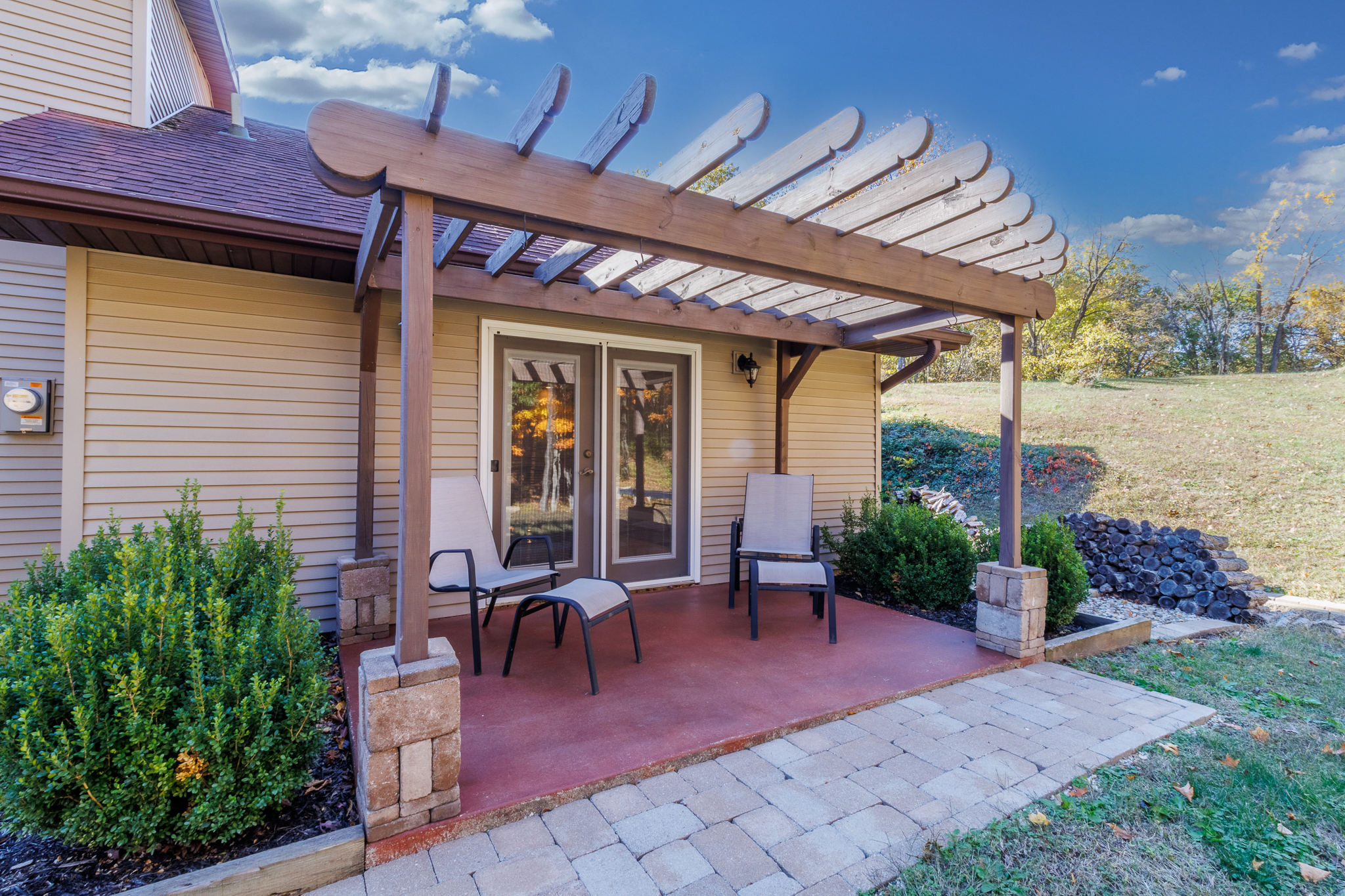 Charelston, Illinois, 61920, United States, 3 Bedrooms Bedrooms, ,3 BathroomsBathrooms,Residential,For Sale,1988576